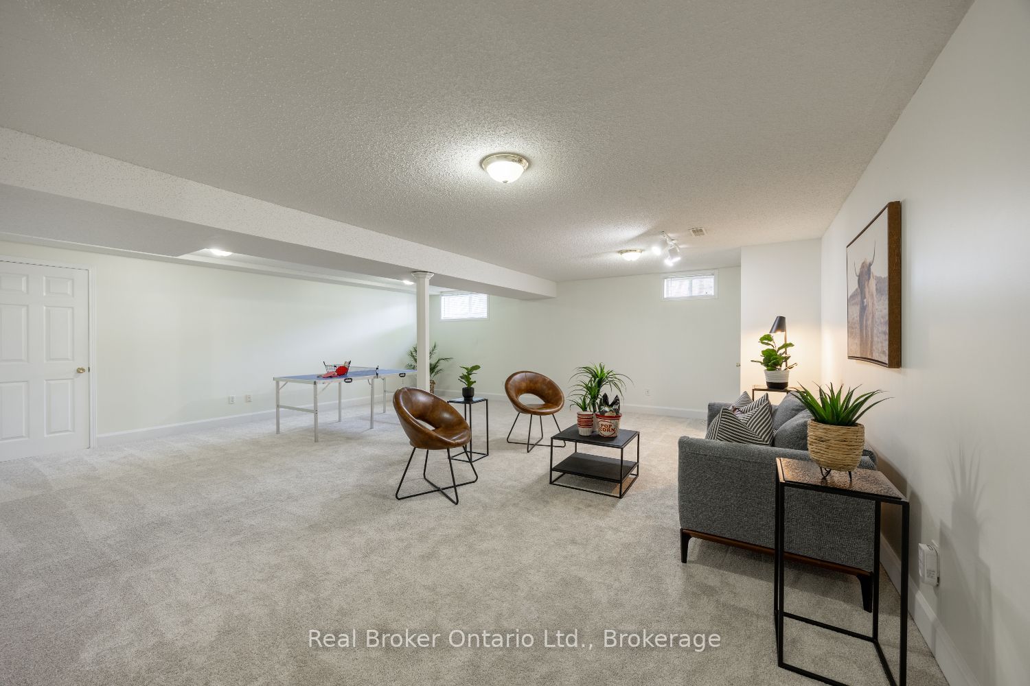 10 Niagara Trail Property Photo 30