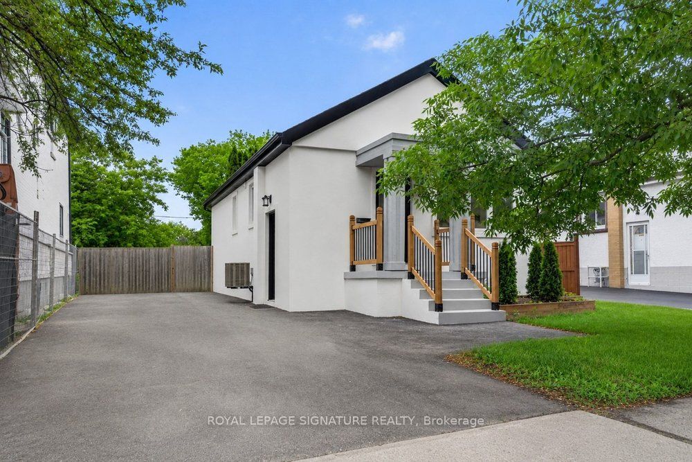297 Kennedy Road Main Property Photo 1