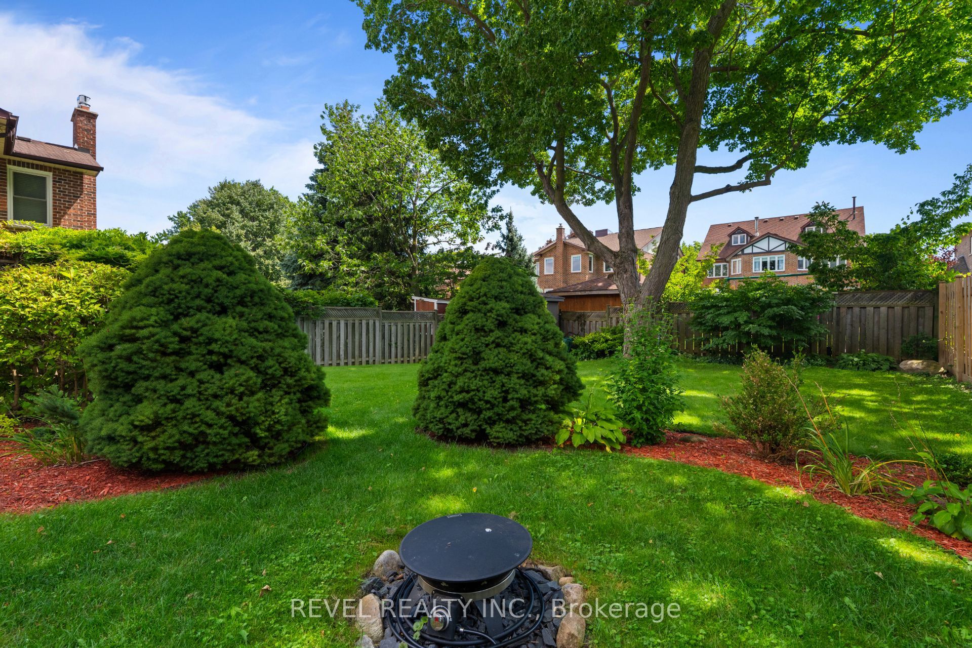 1610 Heathside Crescent Property Photo 42