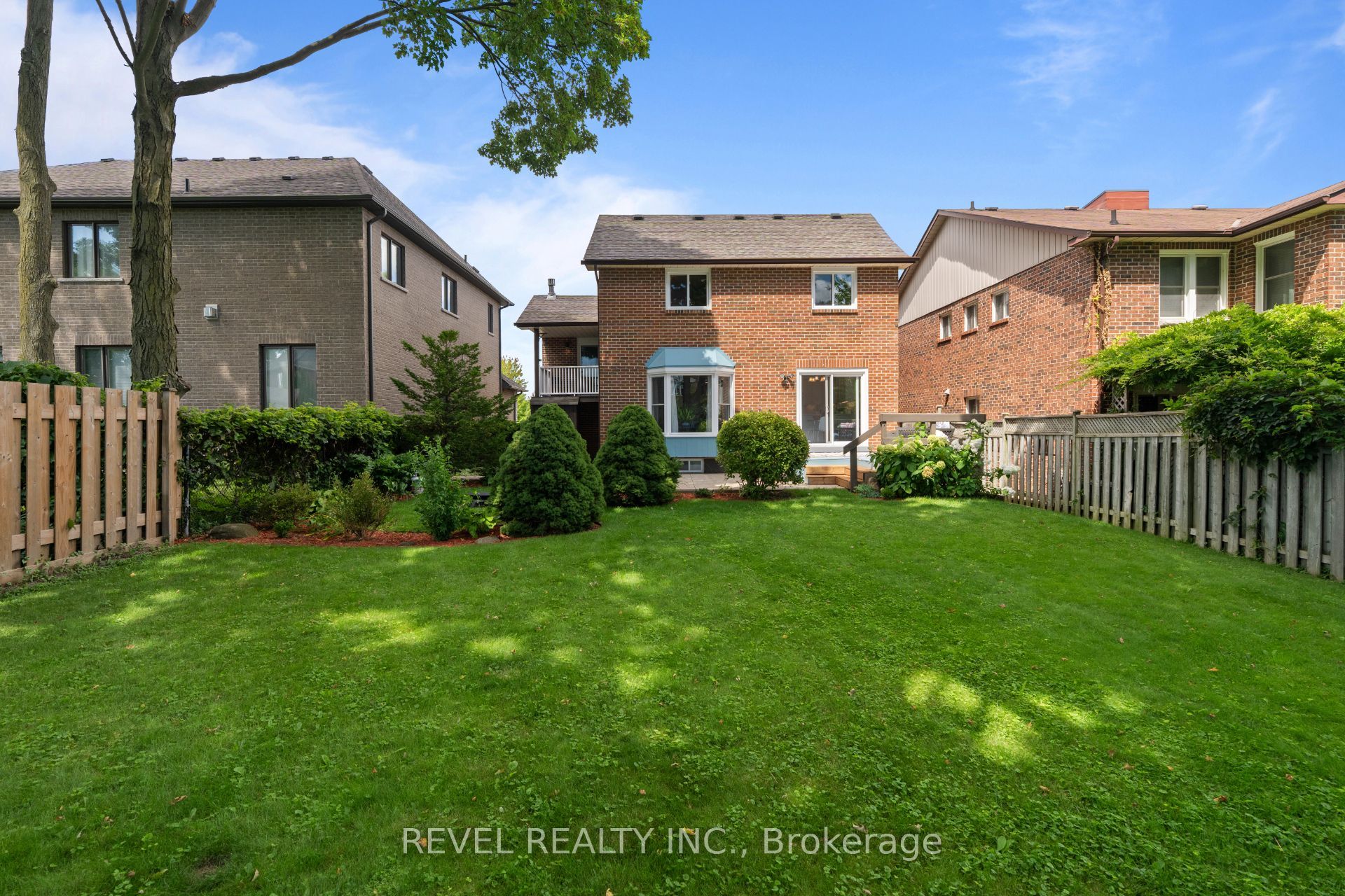 1610 Heathside Crescent Property Photo 43