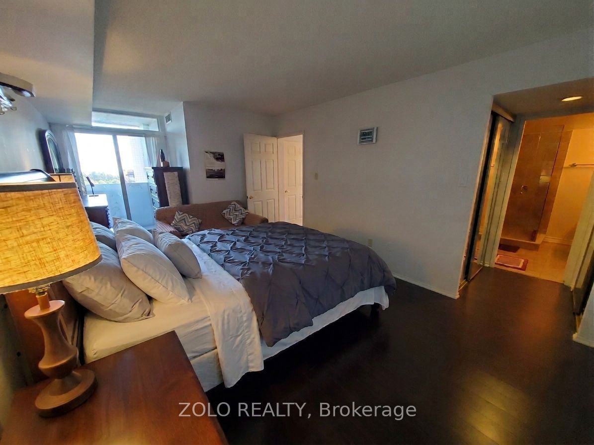 3233 Eglinton Avenue E 805 Property Photo 12