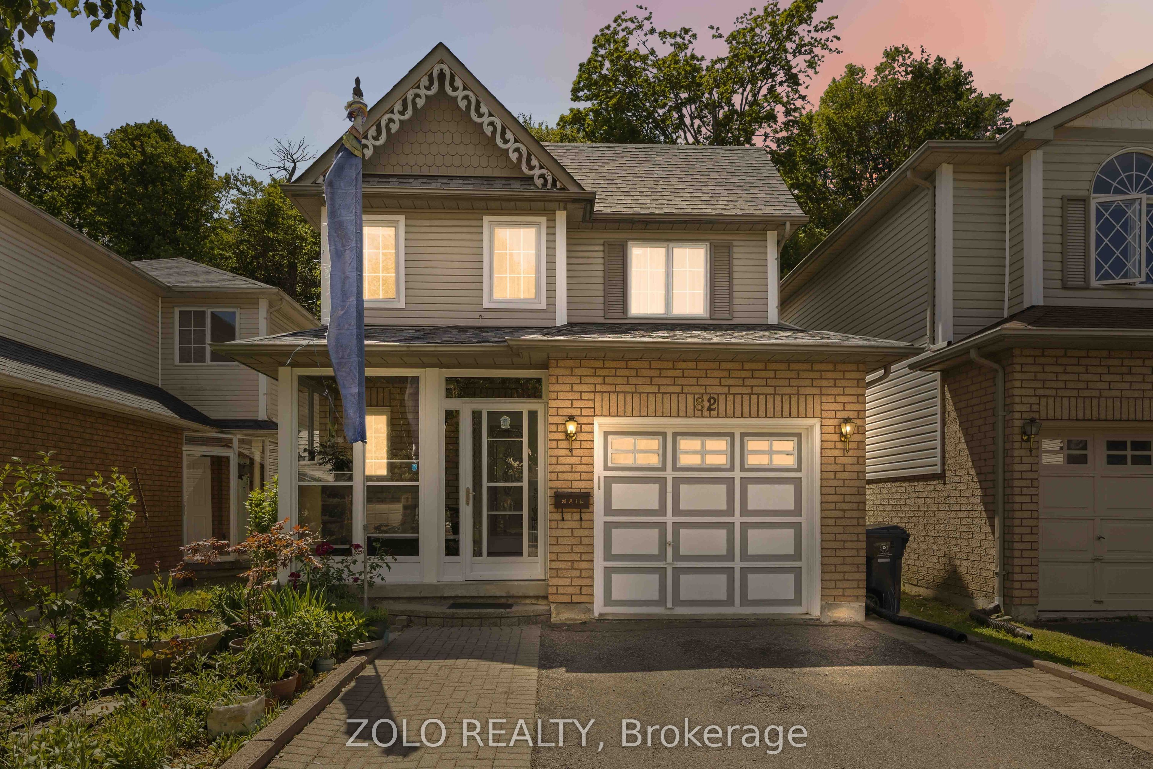 82 Piperbrook Crescent Property Photo 2