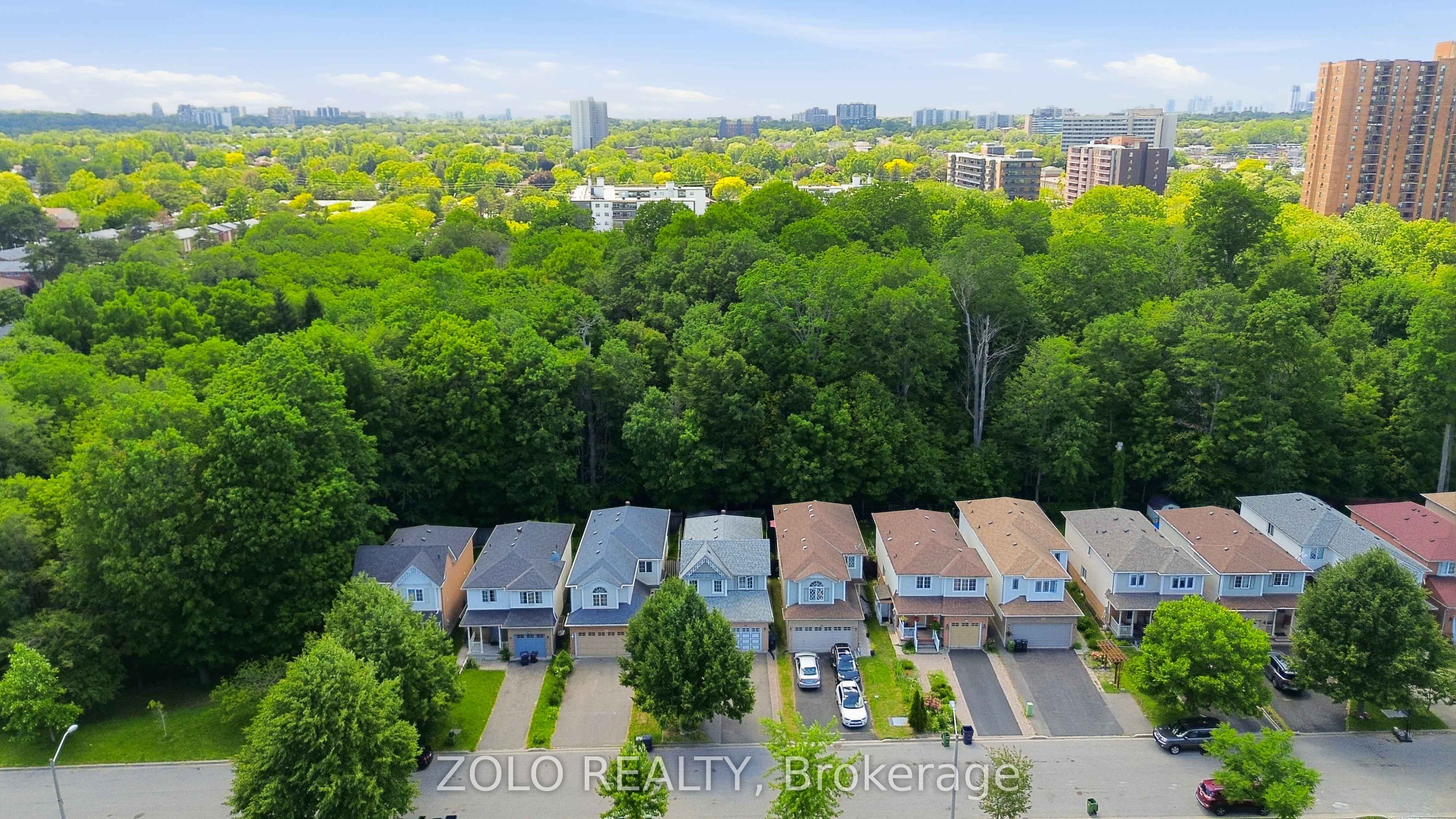 82 Piperbrook Crescent Property Photo 3