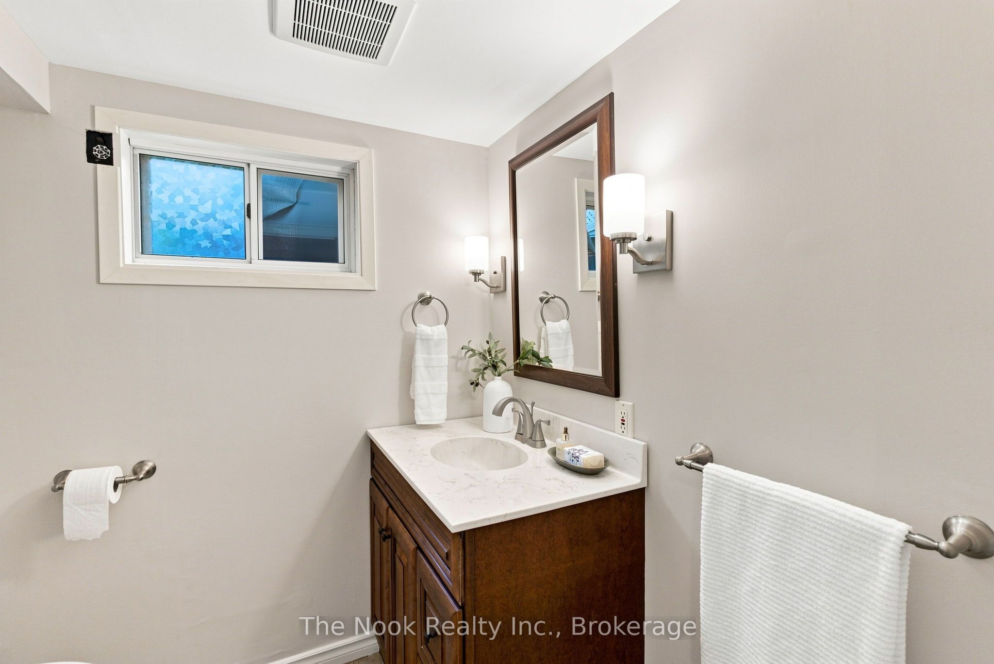 274 Labrador Drive Property Photo 37