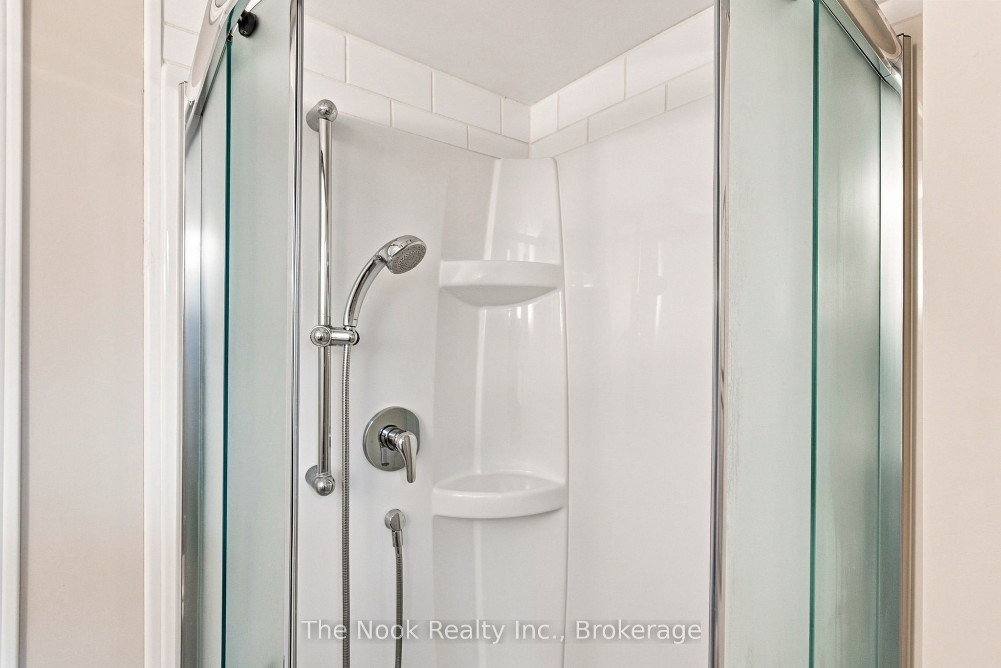 274 Labrador Drive Property Photo 38