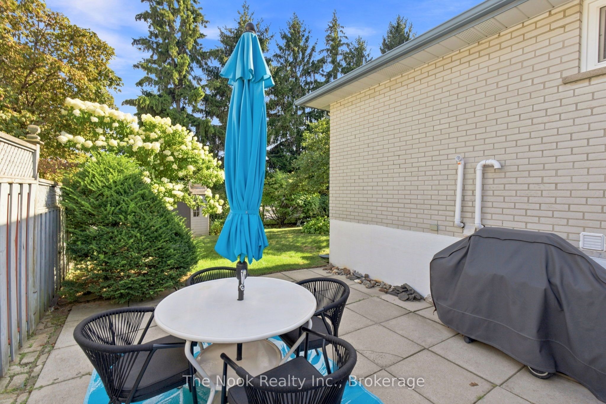 274 Labrador Drive Property Photo 42