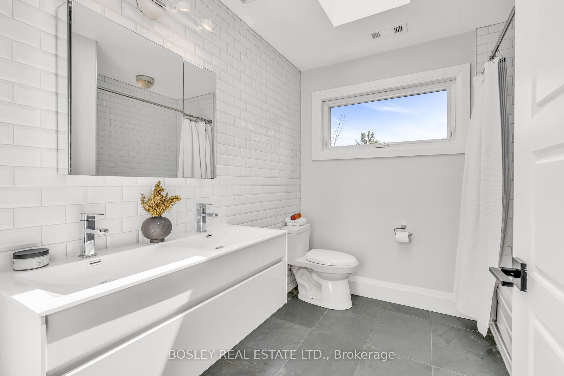 55 Presley Avenue Property Photo 35