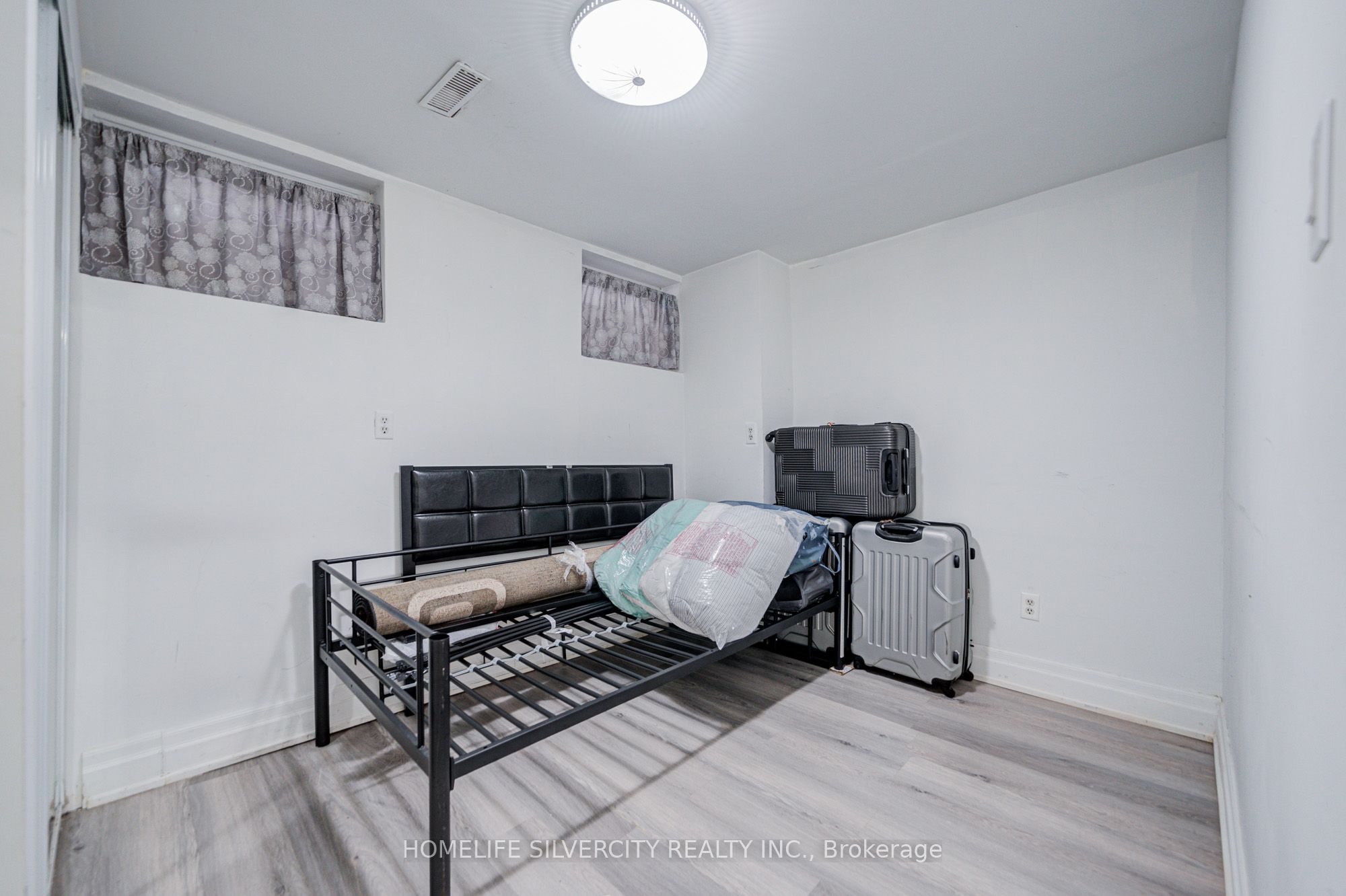 160 Purvis Crescent Property Photo 21