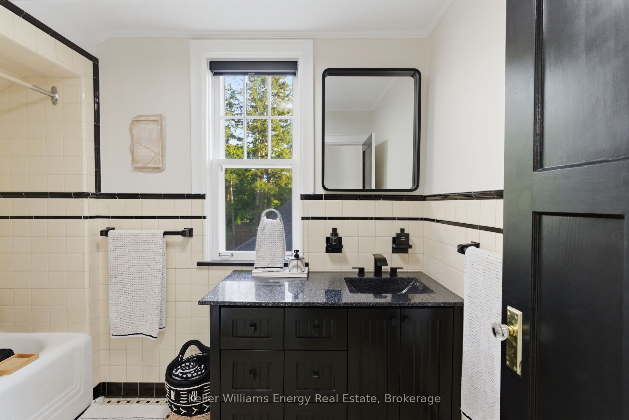 59 Bagot Street Property Photo 23