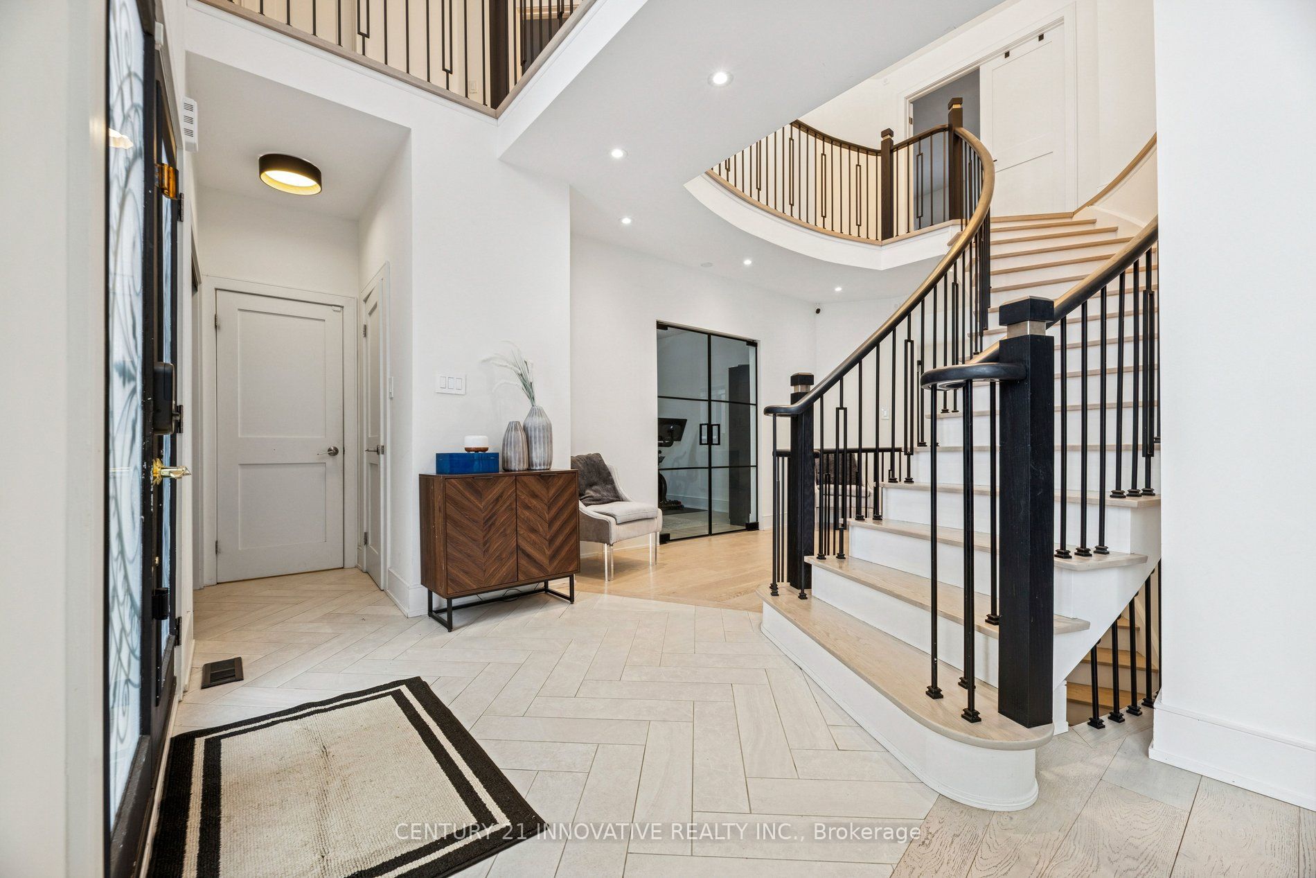 6 Devonridge Crescent Property Photo 3