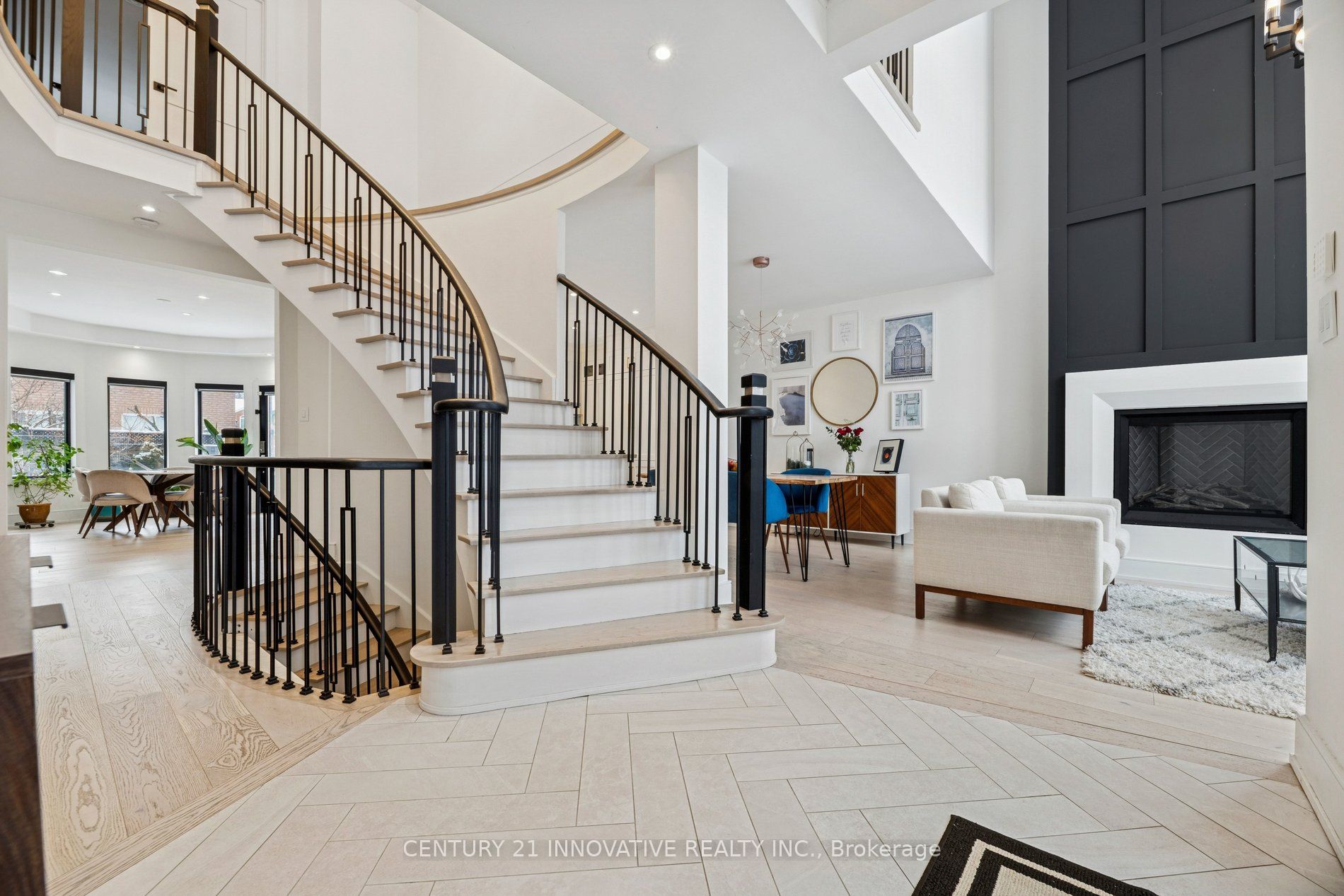 6 Devonridge Crescent Property Photo 4