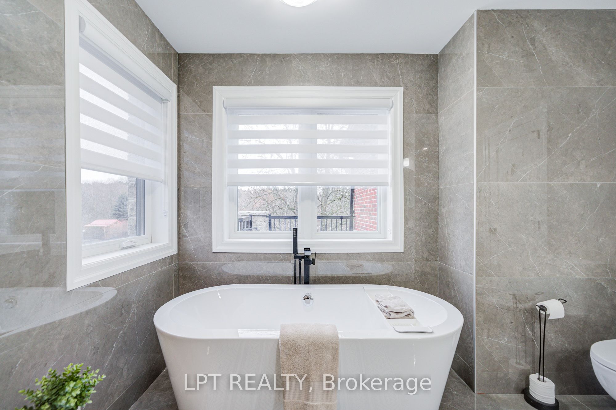 363 Rosebank Road Property Photo 23