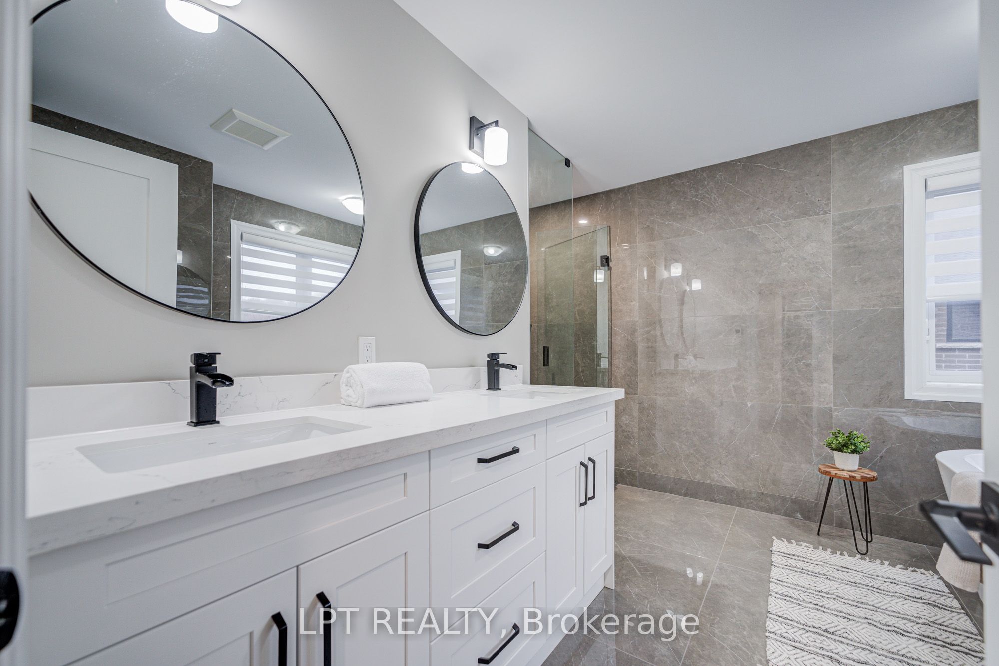 363 Rosebank Road Property Photo 24