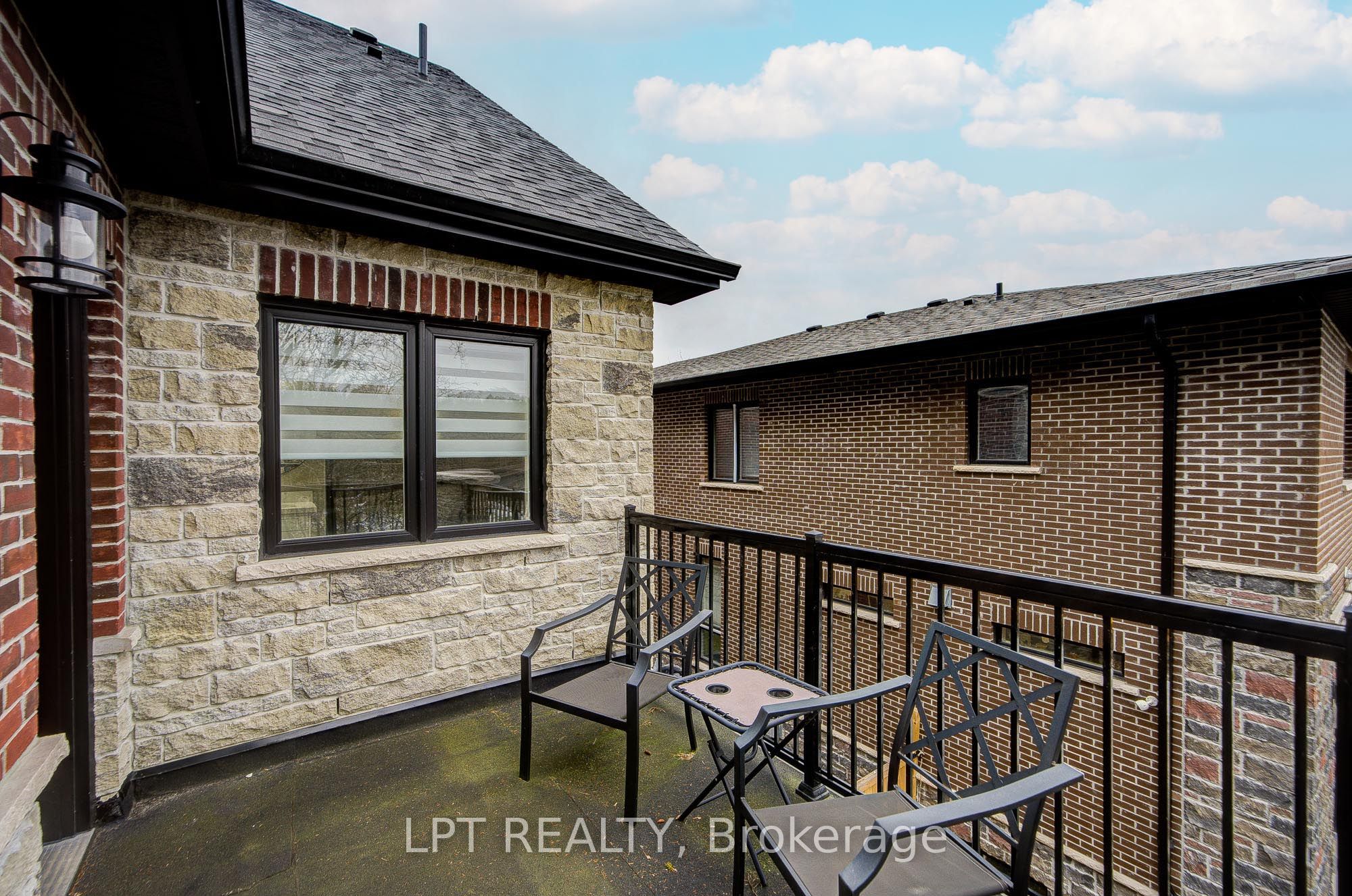 363 Rosebank Road Property Photo 27