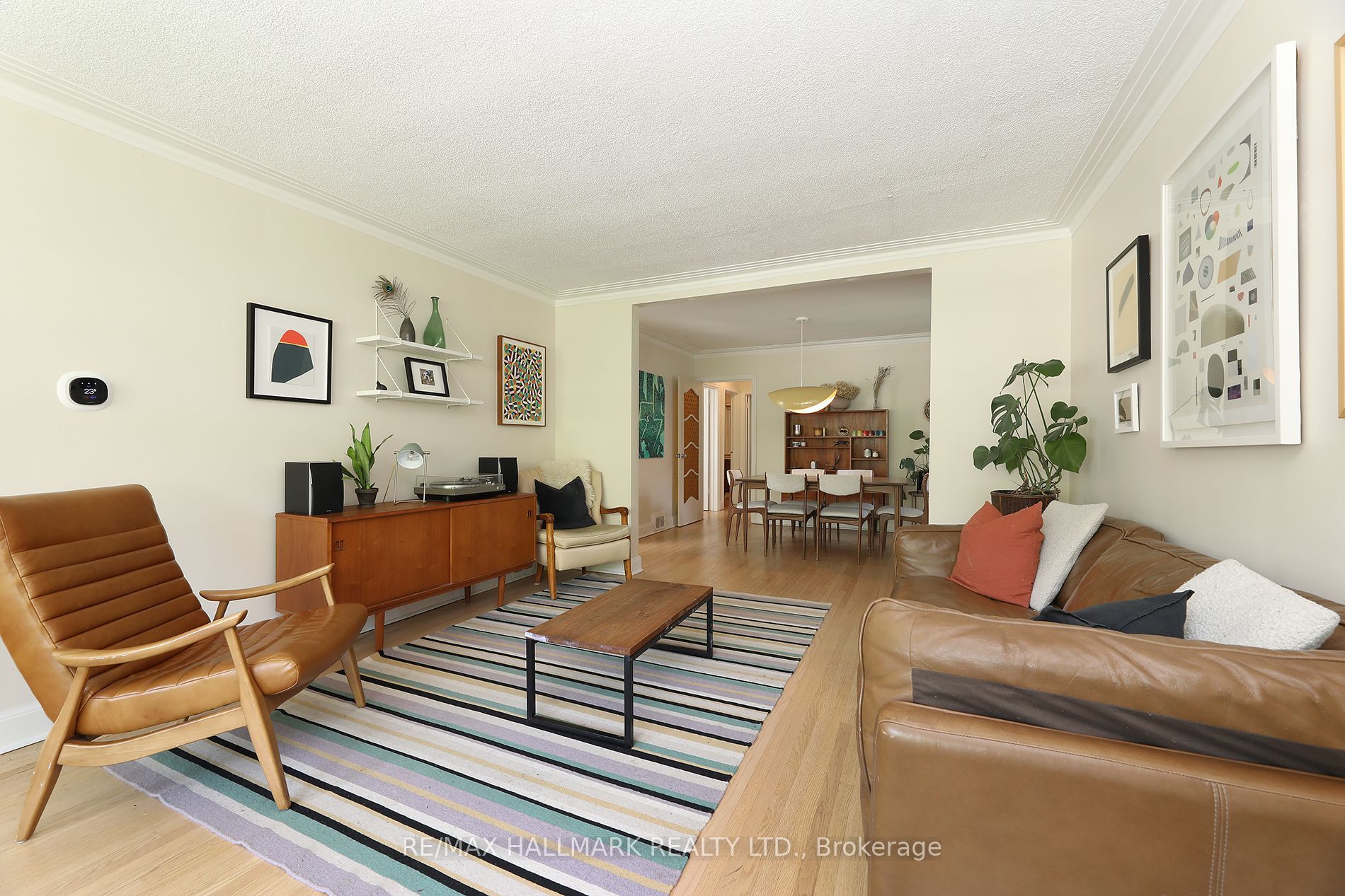 33 Stag Hill Drive Property Photo 6