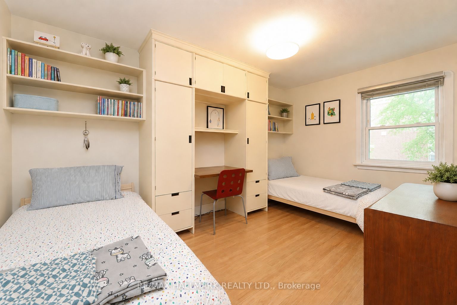 33 Stag Hill Drive Property Photo 12