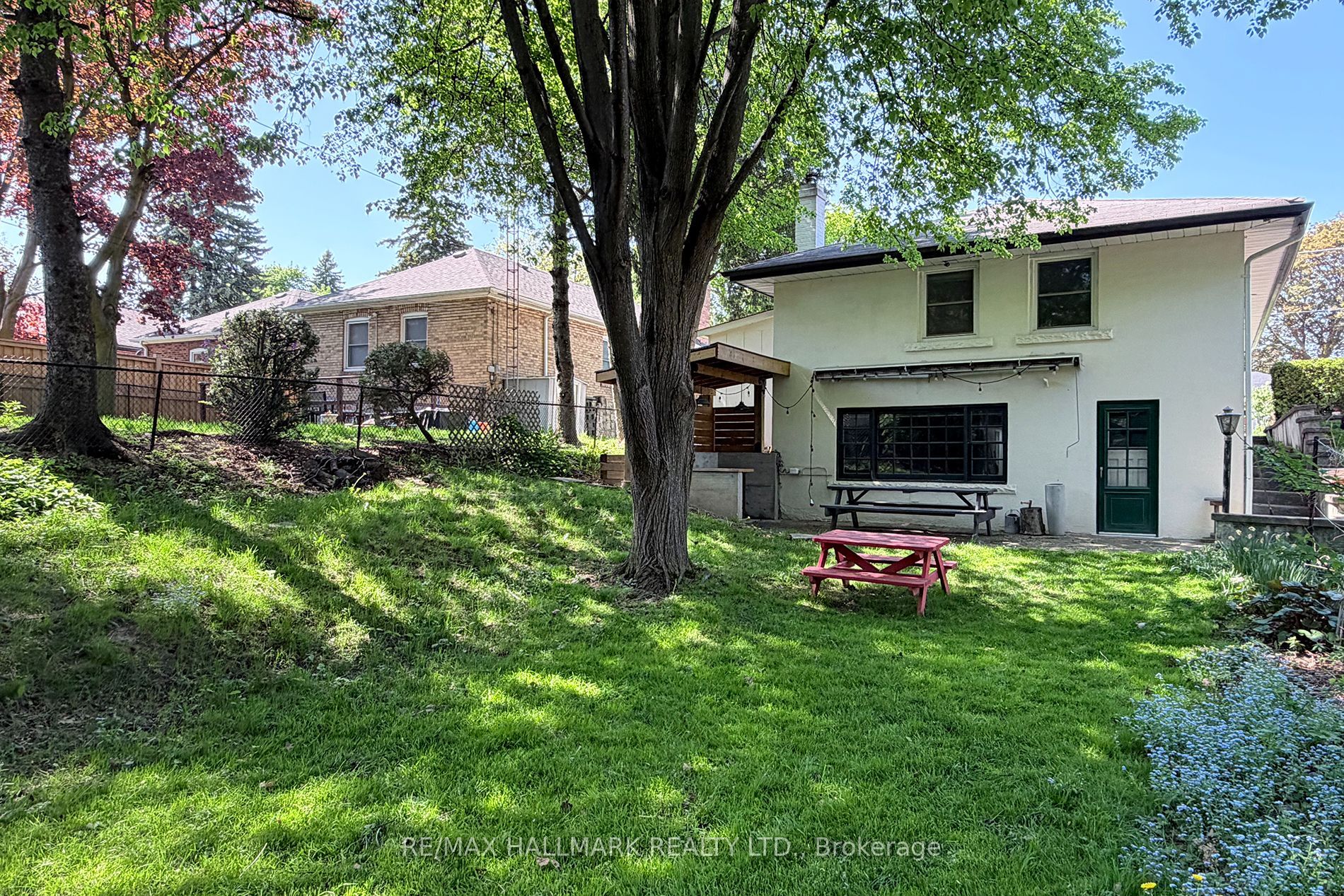 33 Stag Hill Drive Property Photo 19