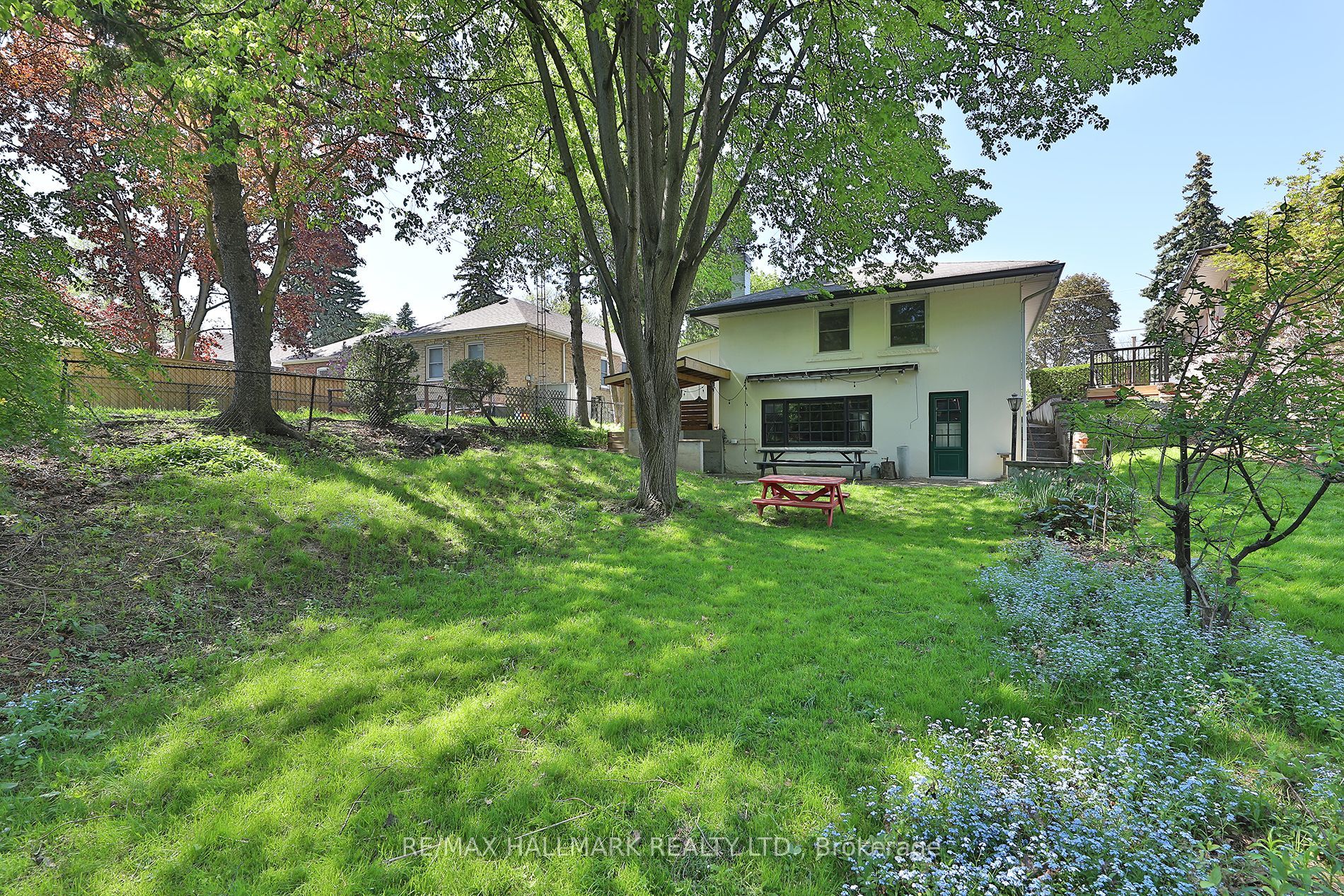 33 Stag Hill Drive Property Photo 20