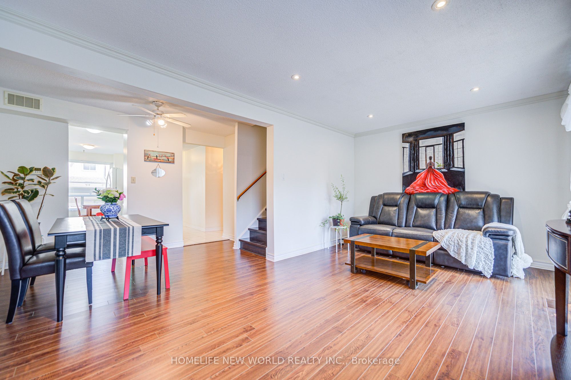 44 Chester Le Boulevard 39 Property Photo 13