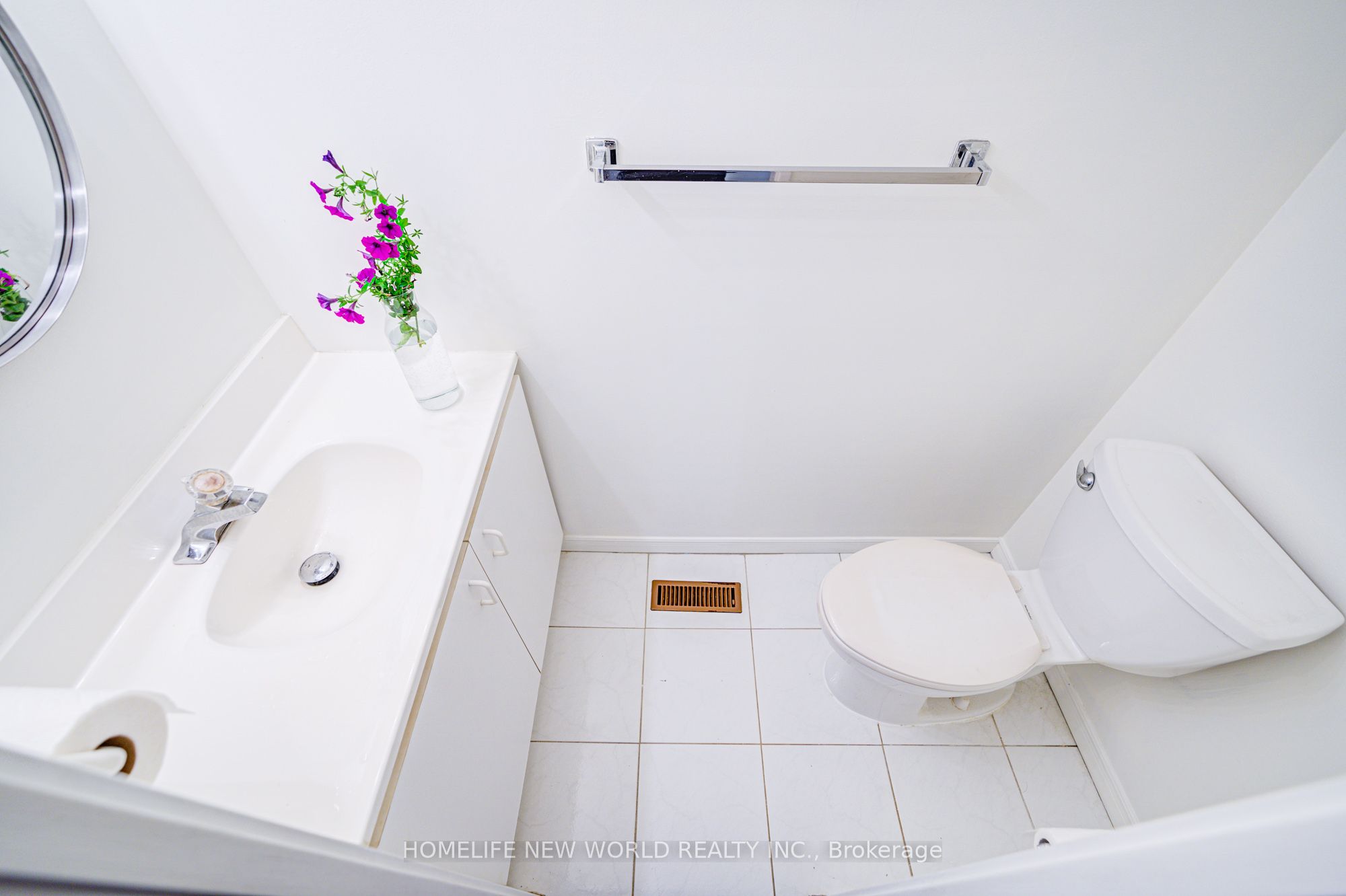 44 Chester Le Boulevard 39 Property Photo 17