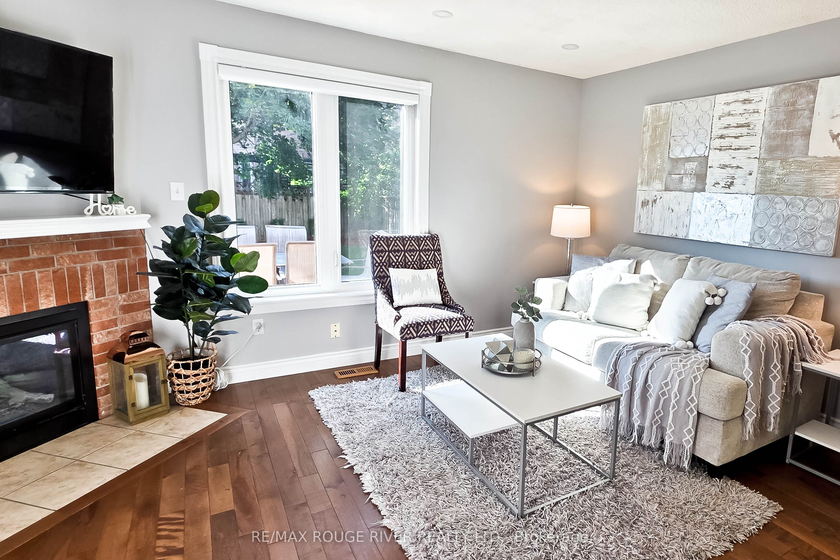 6 Knotty Pine Drive Property Photo 8