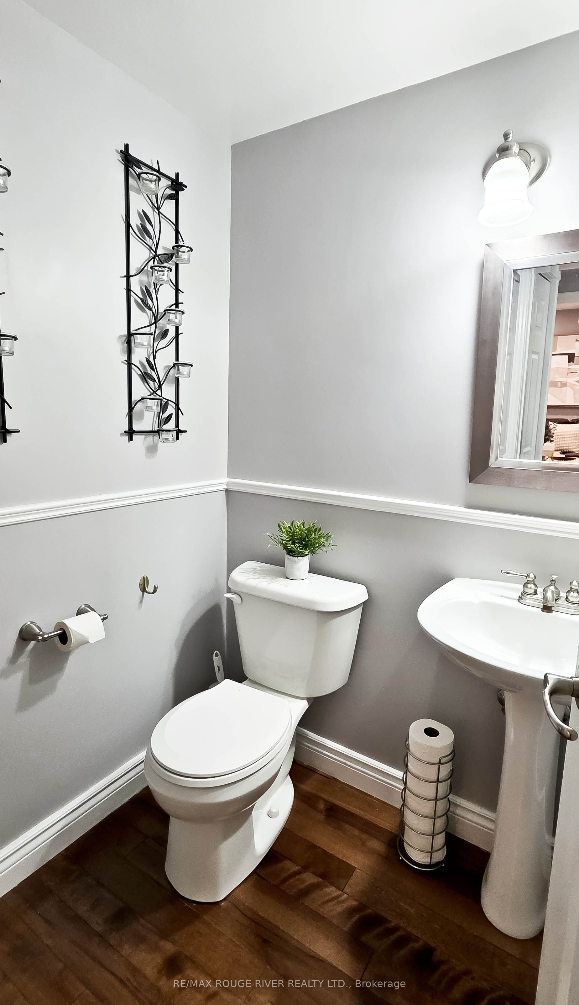 6 Knotty Pine Drive Property Photo 11