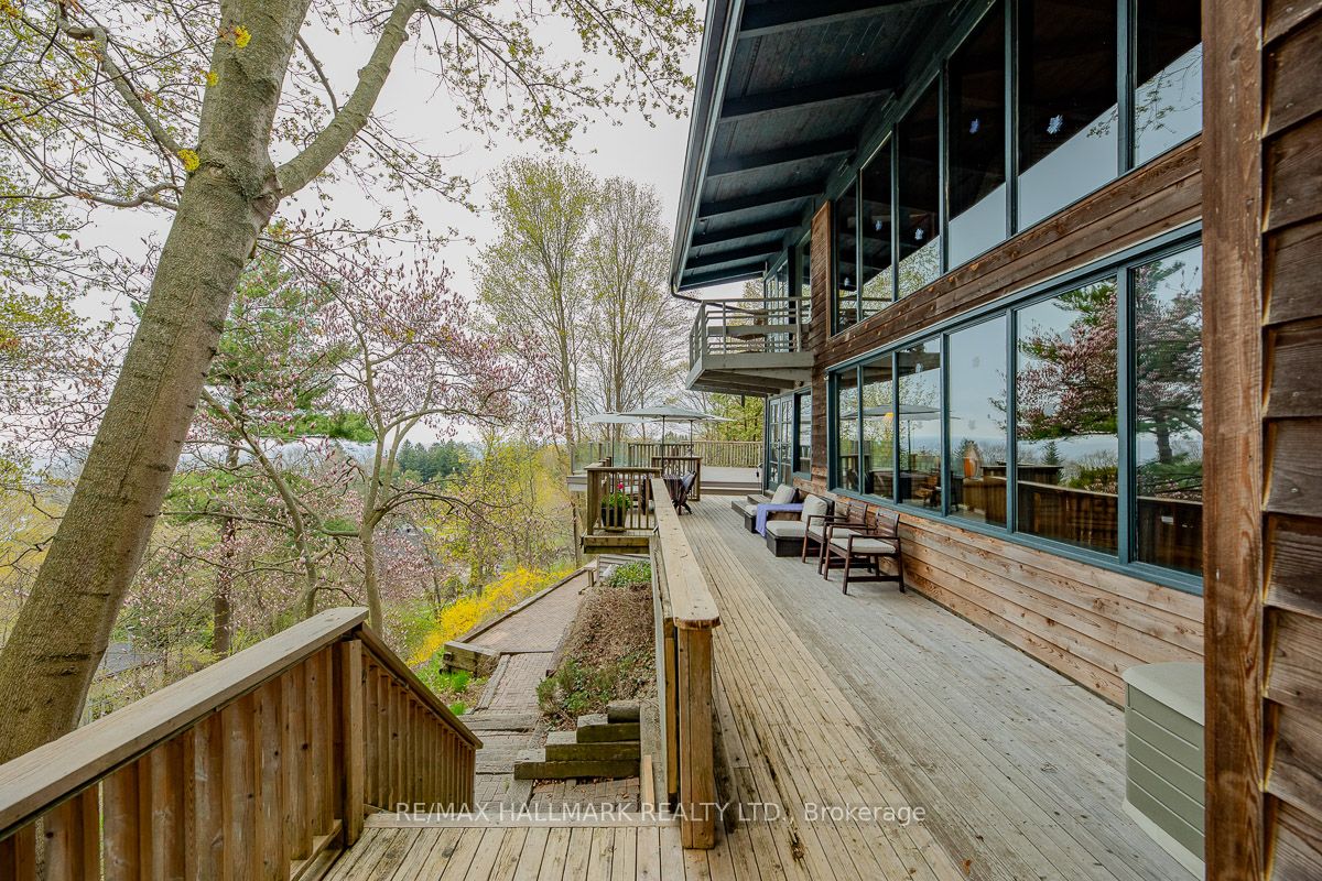 2 Ledge Road Property Photo 18