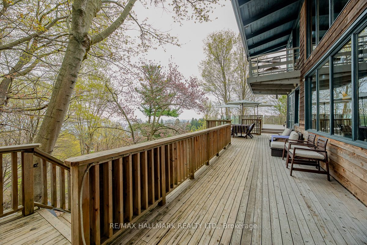 2 Ledge Road Property Photo 33