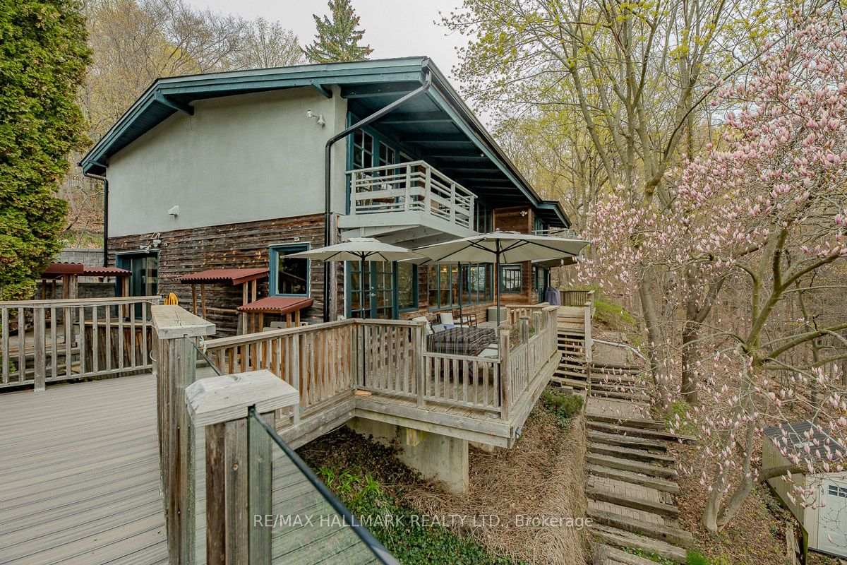 2 Ledge Road Property Photo 34