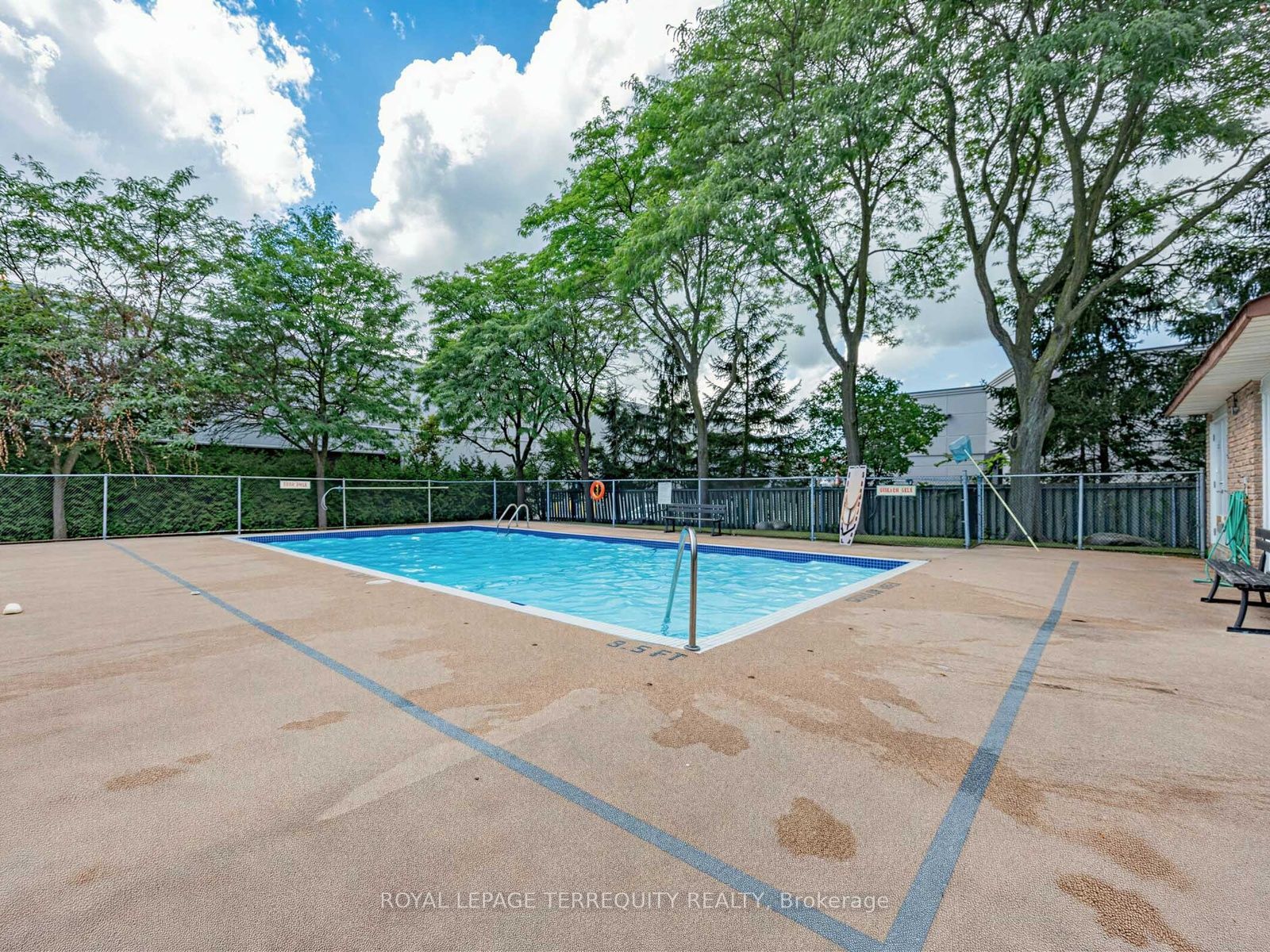 1330 Trowbridge Drive 19 Property Photo 1