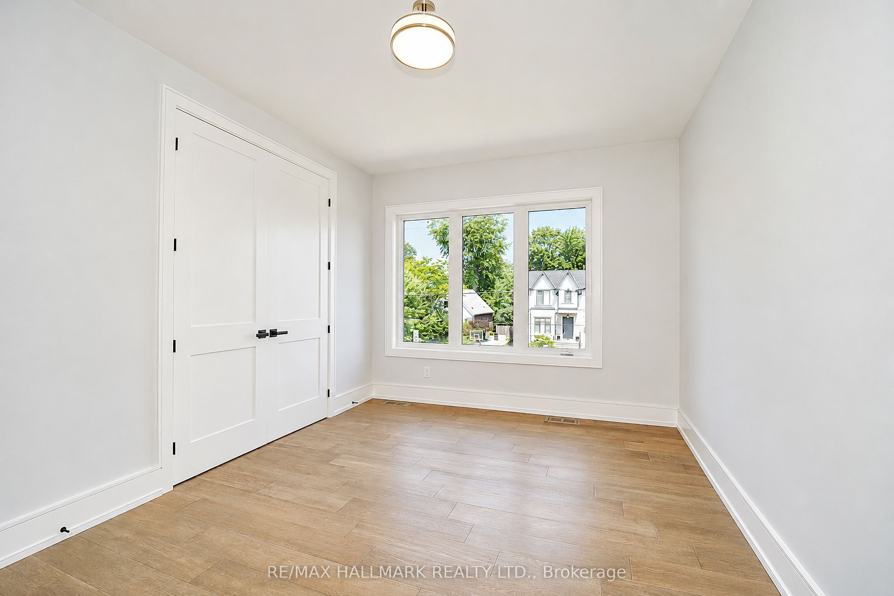 27 Sundridge Drive Property Photo 34