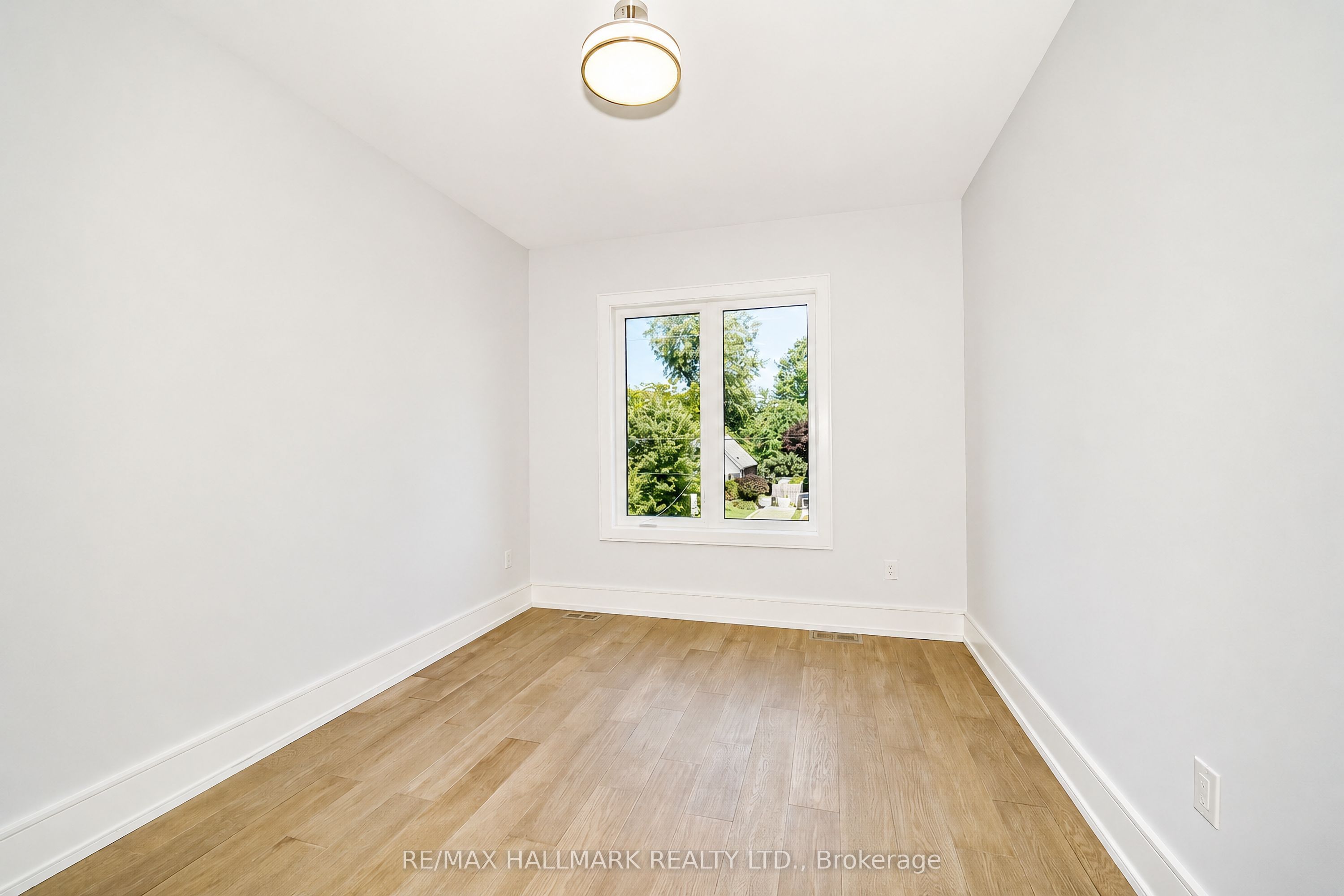 27 Sundridge Drive Property Photo 38