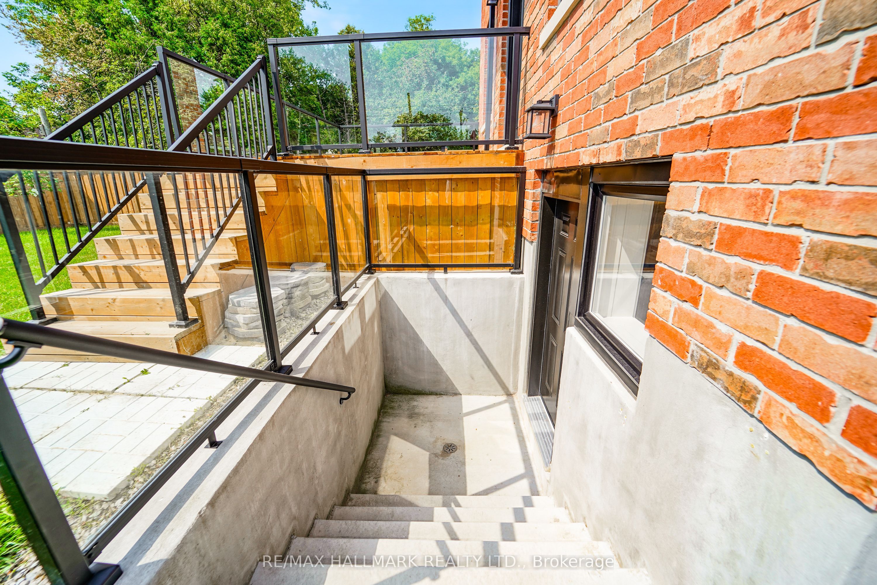 27 Sundridge Drive Property Photo 49