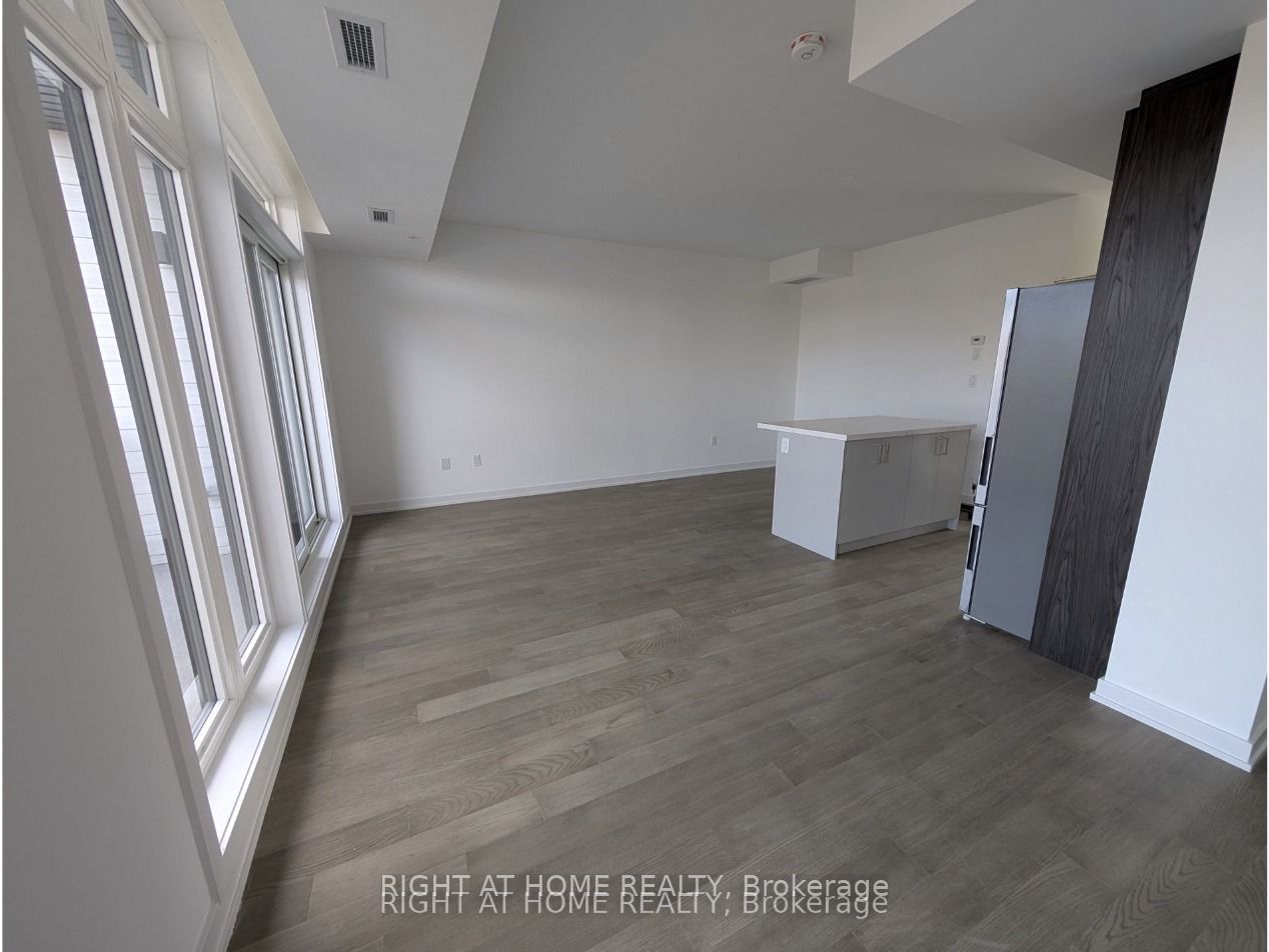 188 Angus Drive 19 Property Photo 8