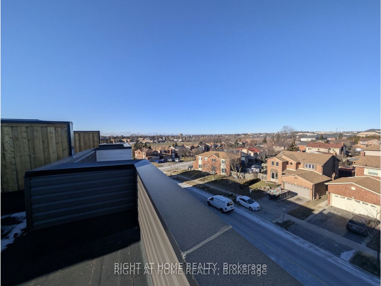 188 Angus Drive 19 Property Photo 16