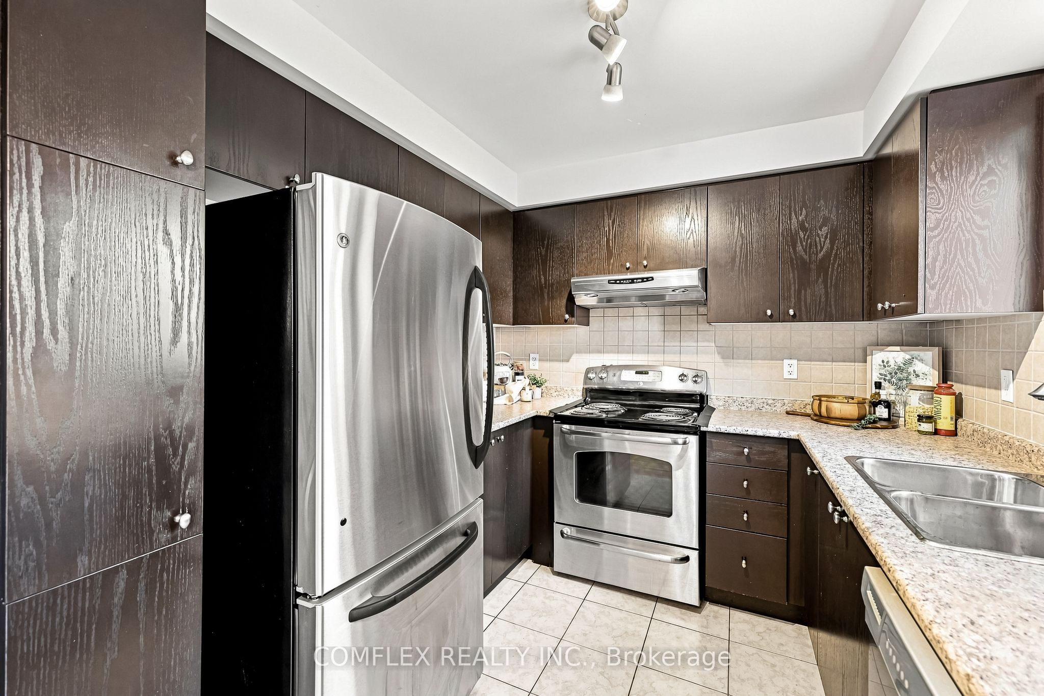 5 Rich Crescent Property Photo 15