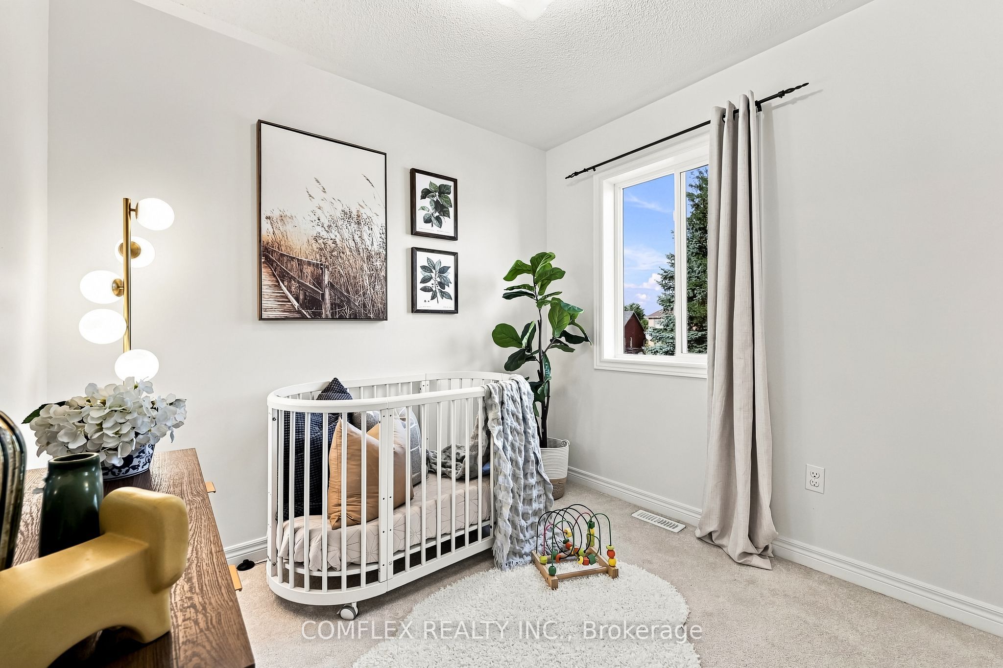 5 Rich Crescent Property Photo 27