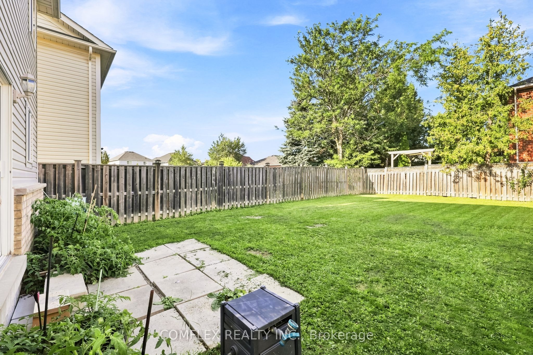 5 Rich Crescent Property Photo 30