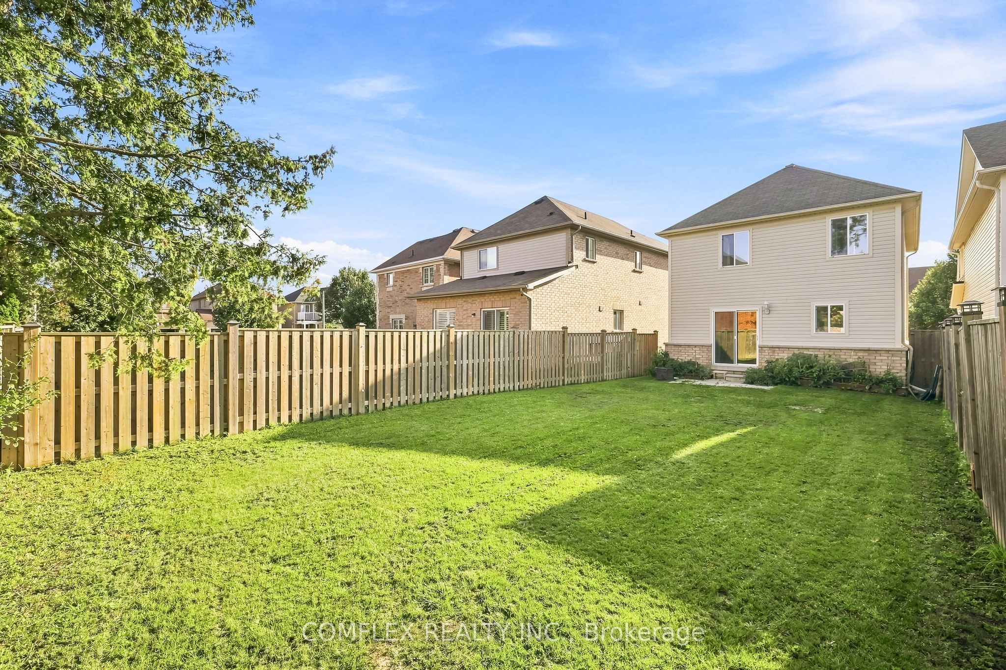 5 Rich Crescent Property Photo 33