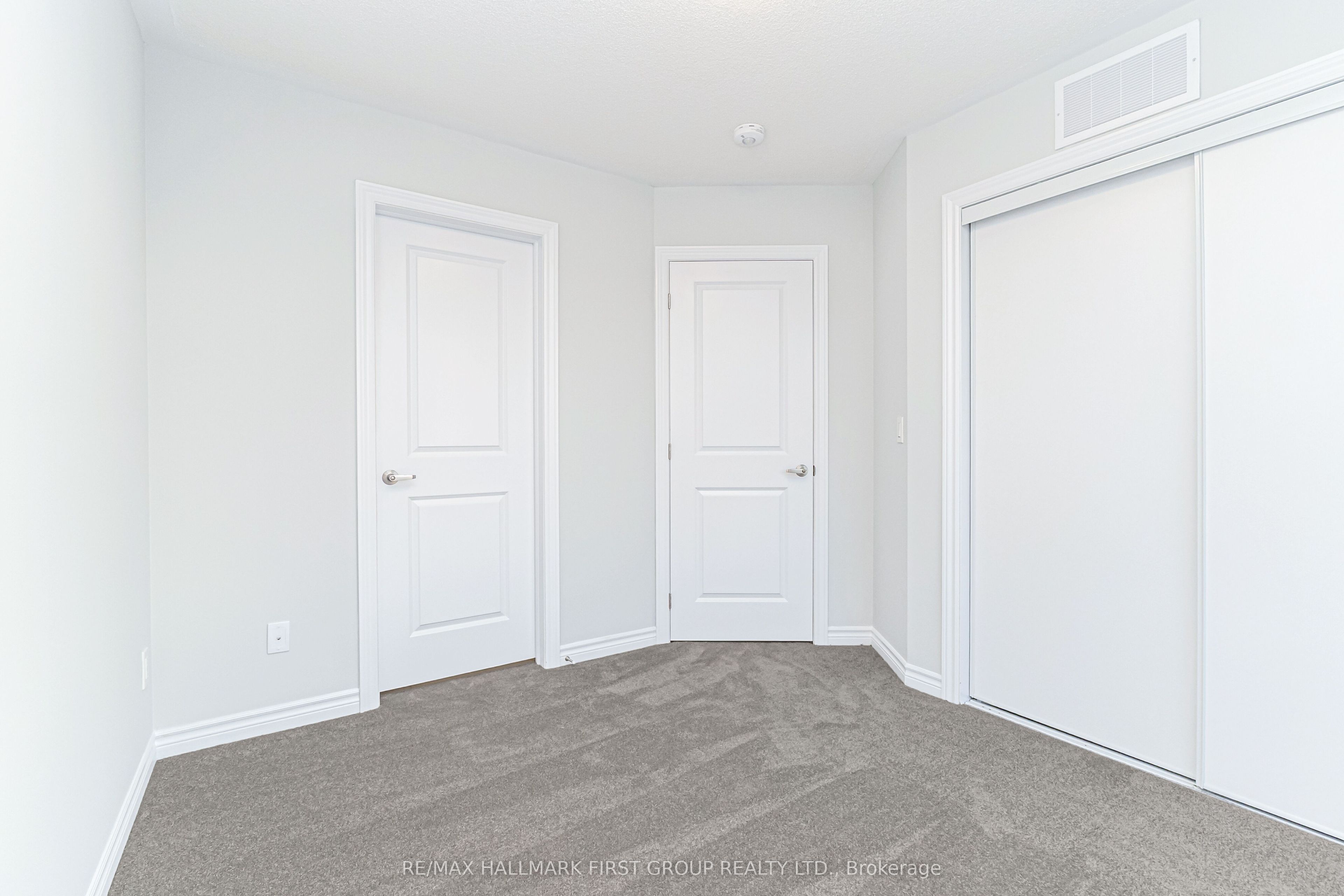 1178 Greentree Path Property Photo 18