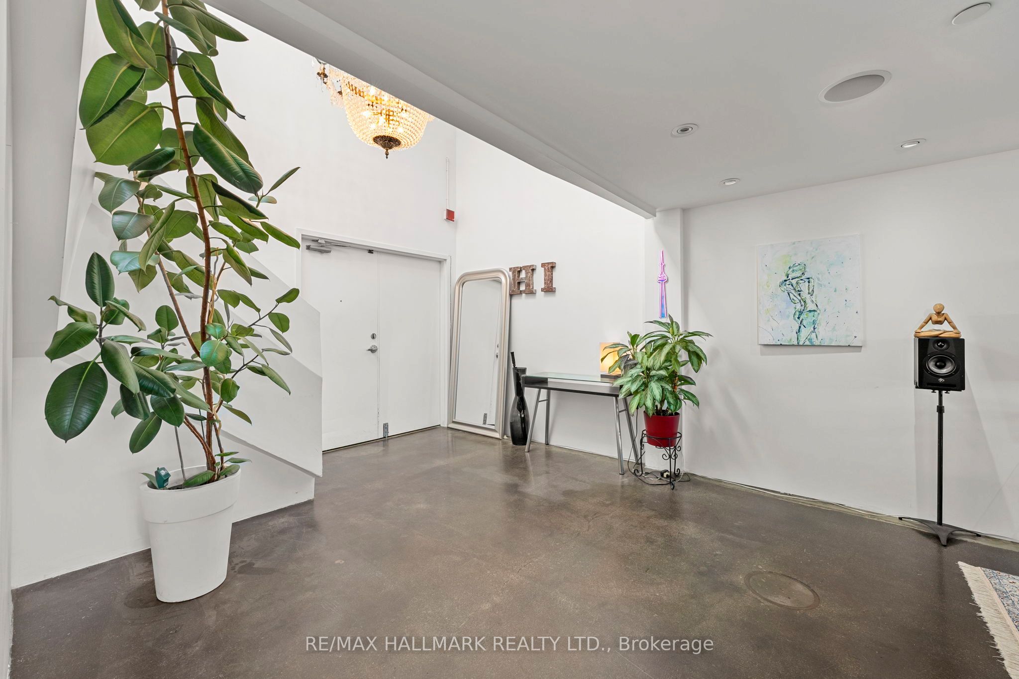 1173 Dundas Street E 226 Property Photo 4
