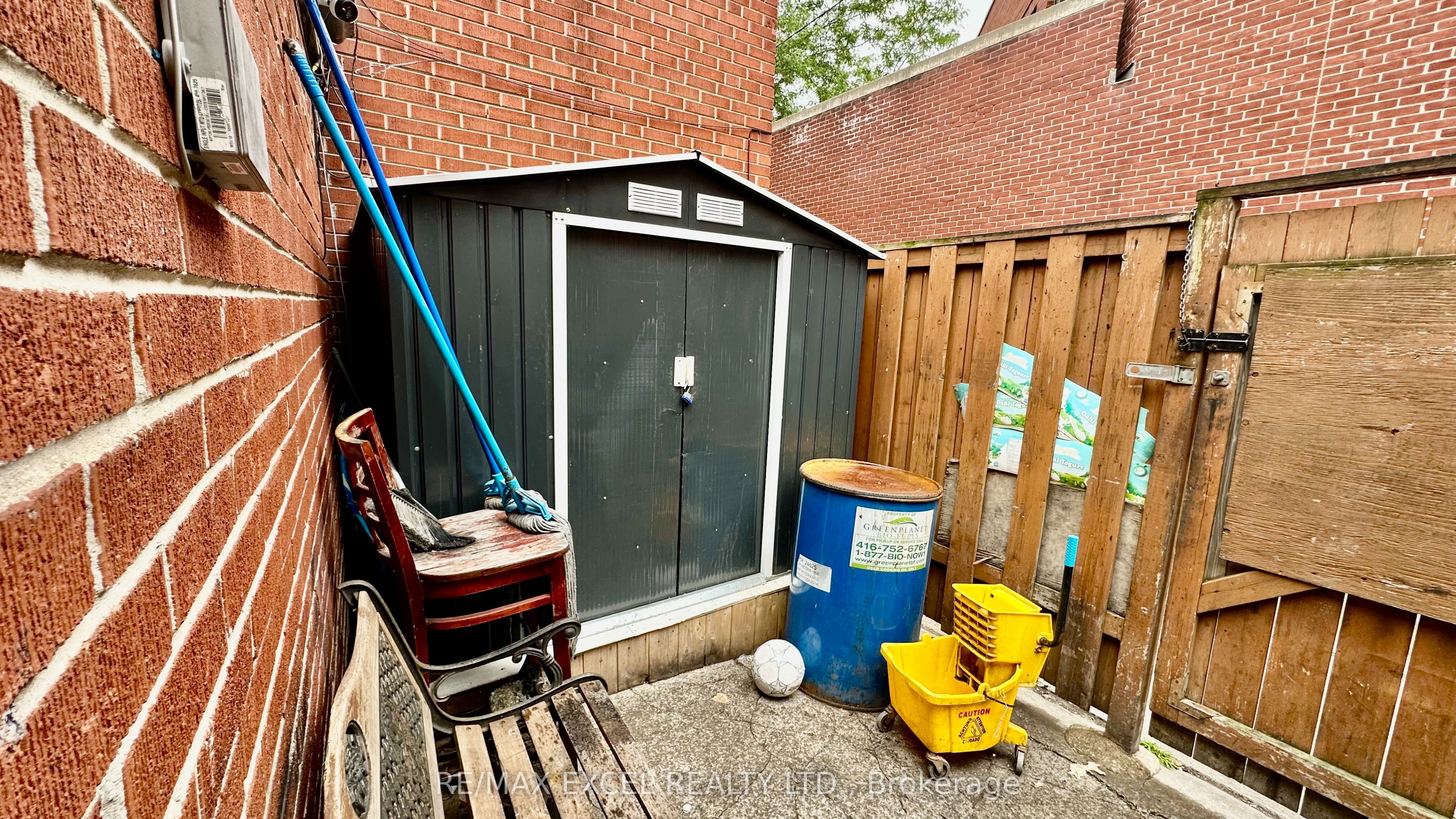 471 Danforth Avenue Property Photo 9