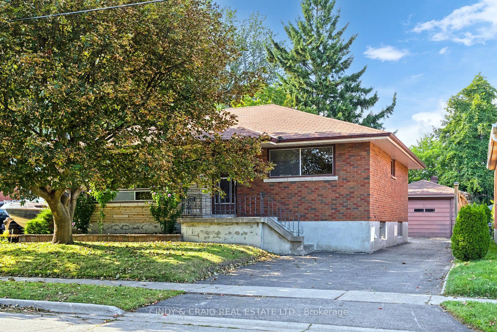 522 Dunkirk Avenue Property Photo 1
