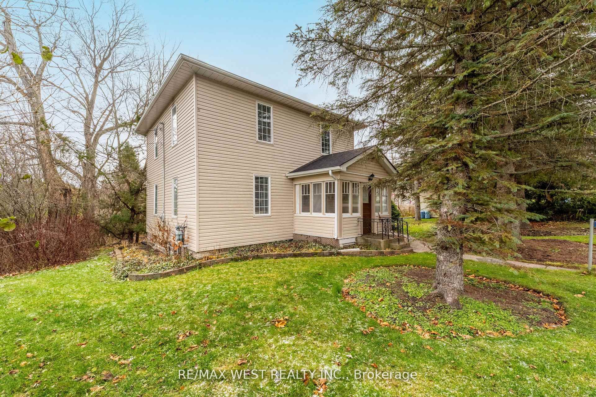 4 Coryell Street Property Photo 1