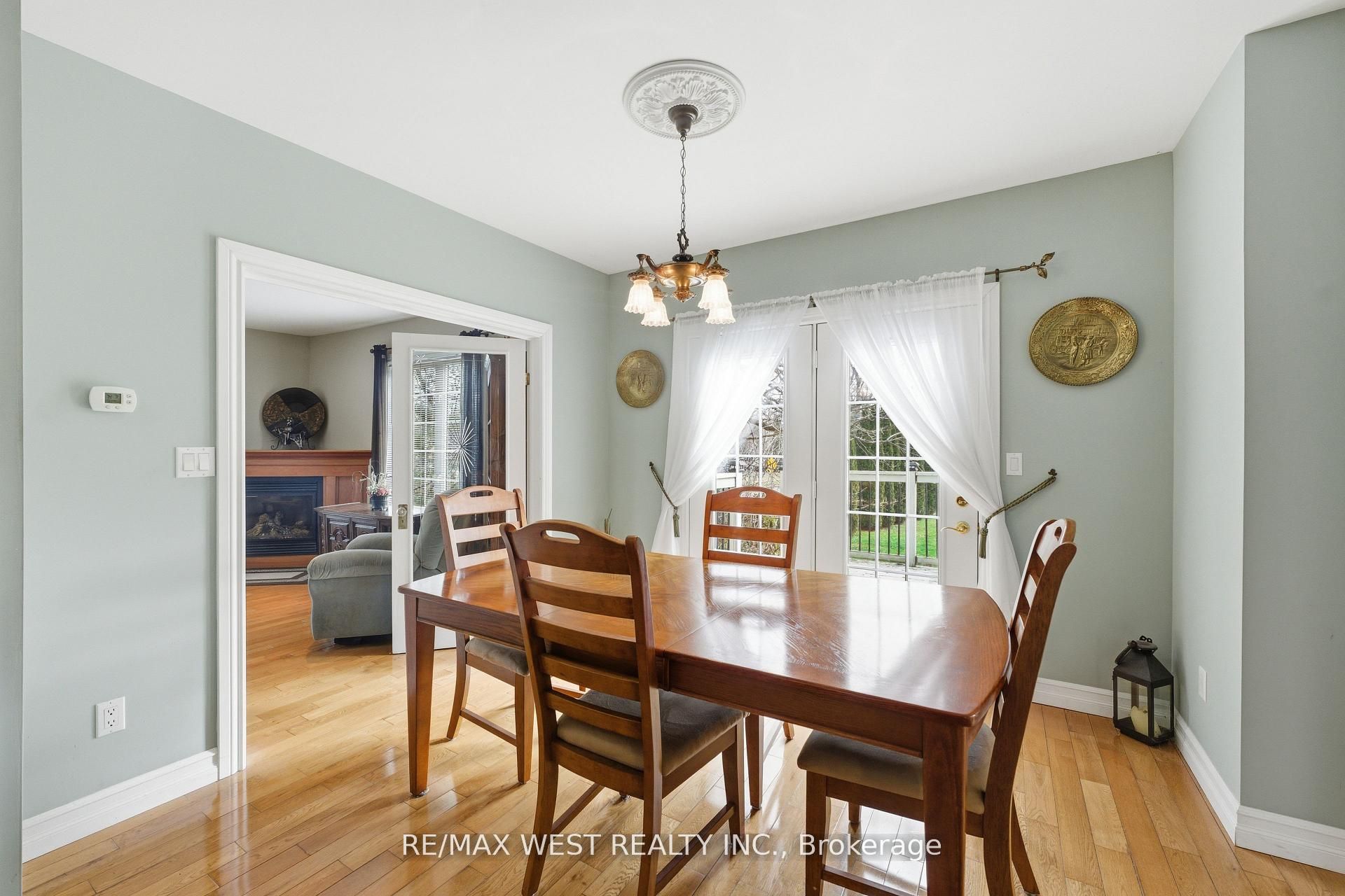 4 Coryell Street Property Photo 6