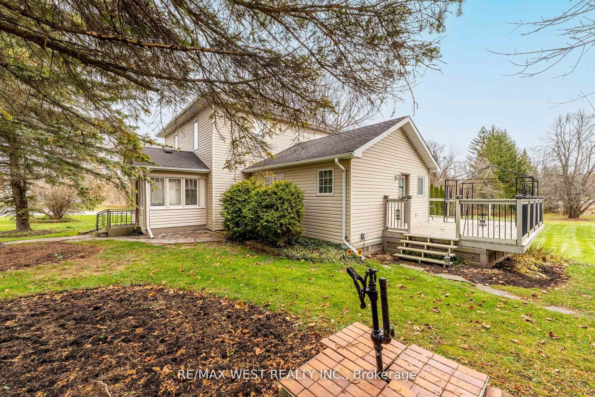 4 Coryell Street Property Photo 13