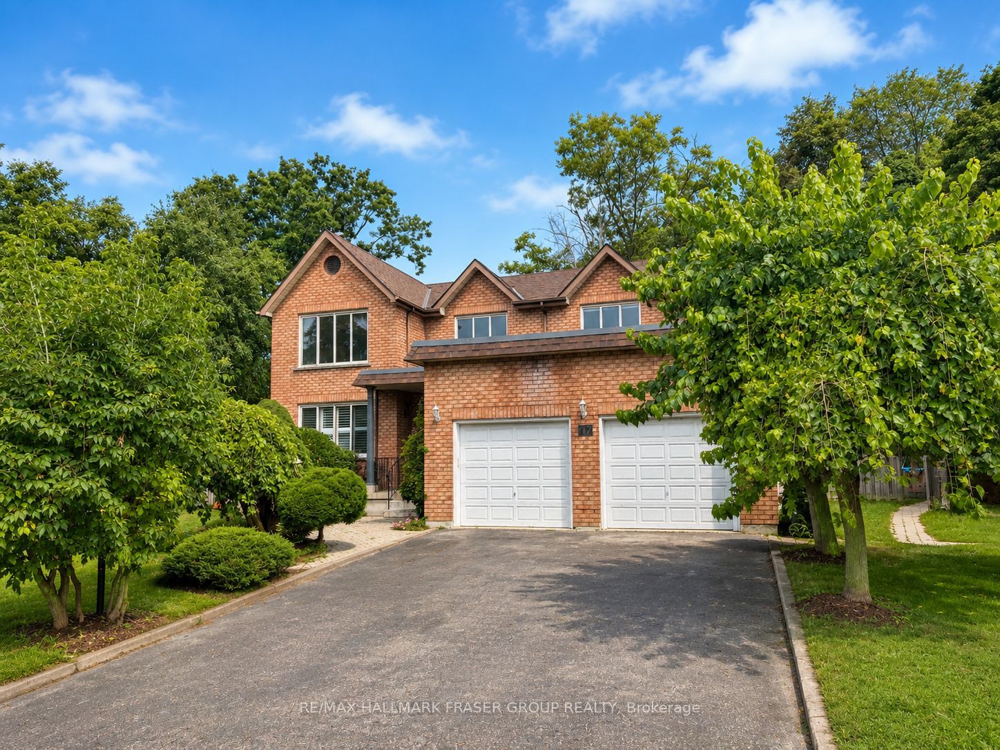 77 Glenthorne Drive Property Photo 2