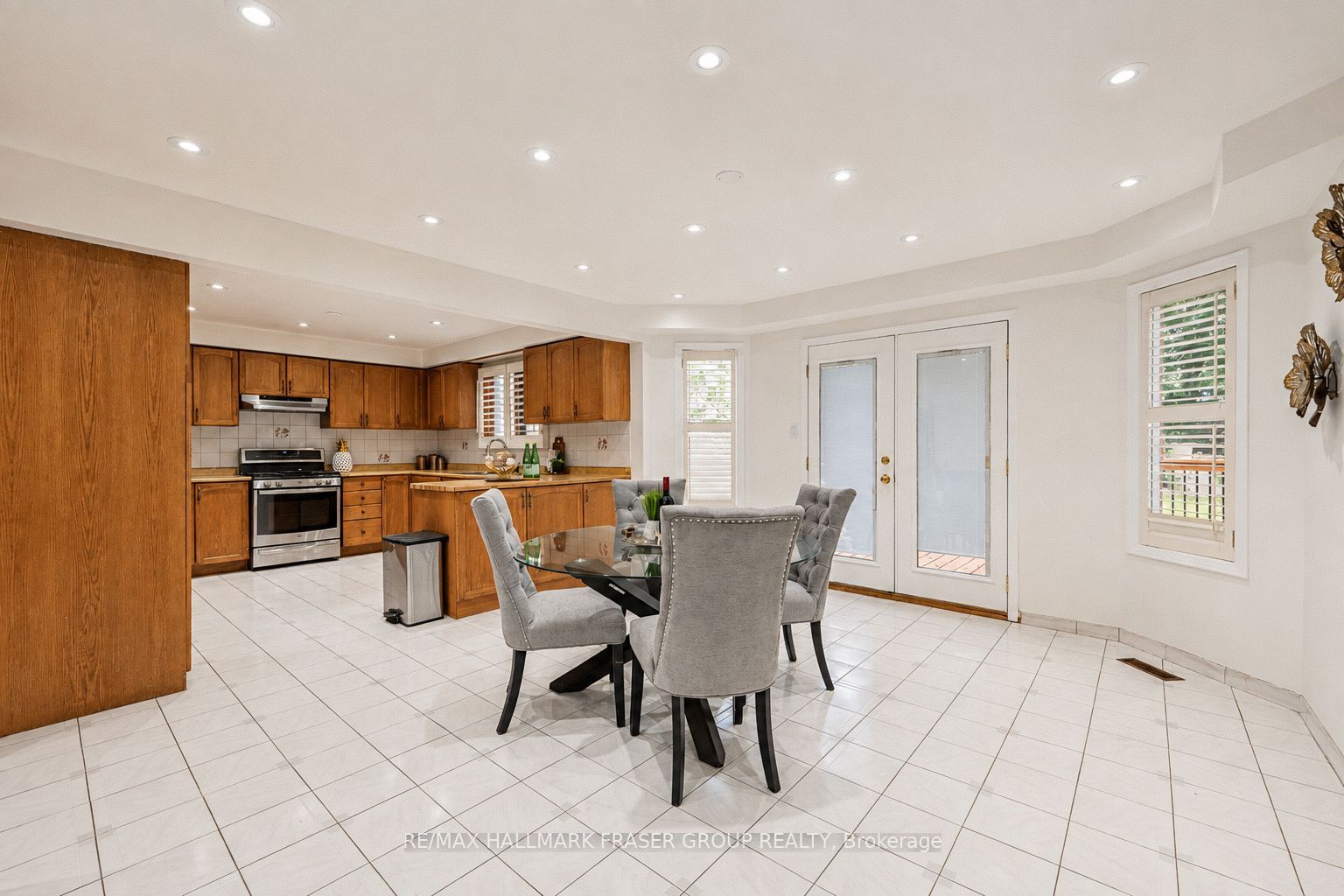 77 Glenthorne Drive Property Photo 25