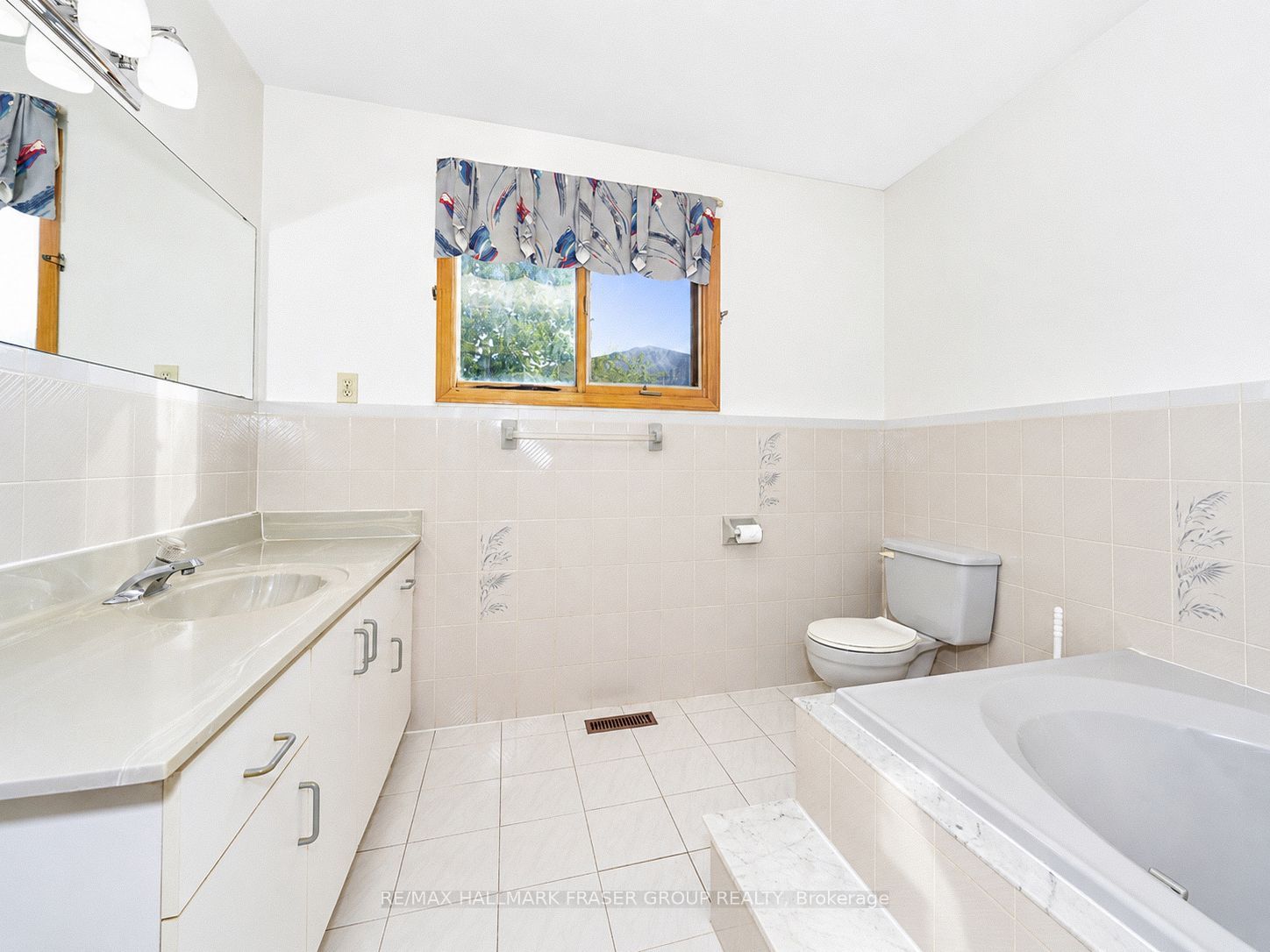 77 Glenthorne Drive Property Photo 38