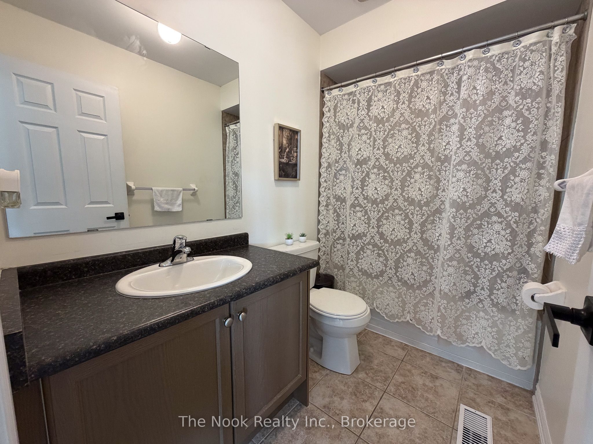 10 Broome Avenue Property Photo 40